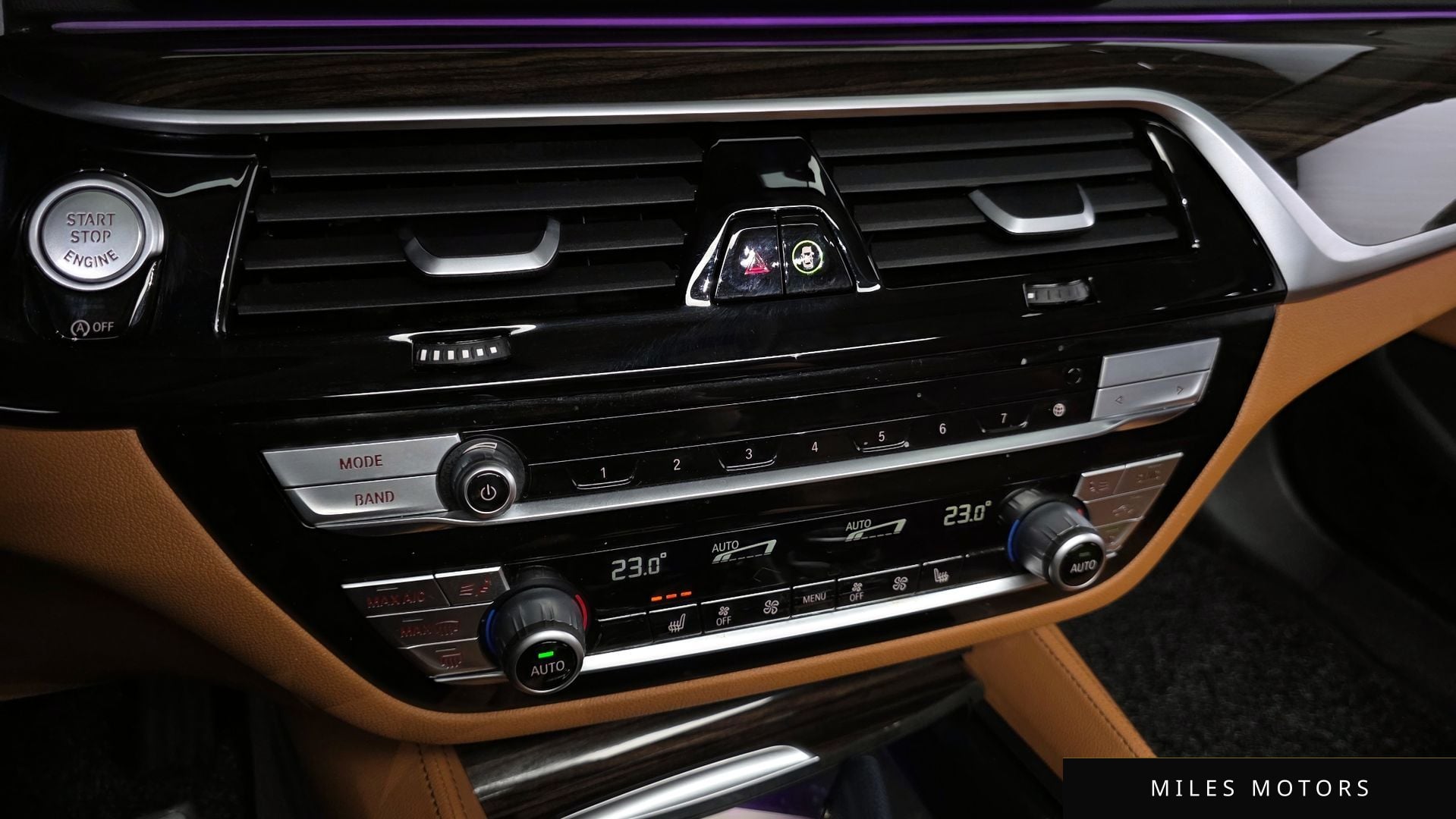 BMW 5 Series (G30) 2022 — миниатюра 24