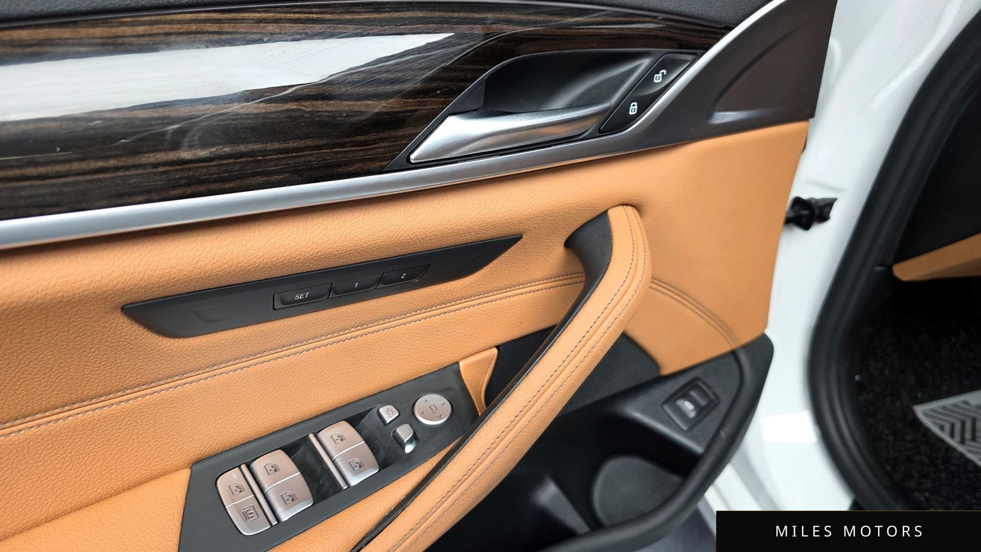 BMW 5 Series (G30) 2022 — миниатюра 25