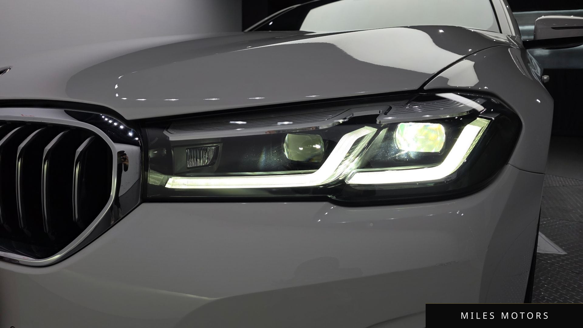 BMW 5 Series (G30) 2022 — миниатюра 8