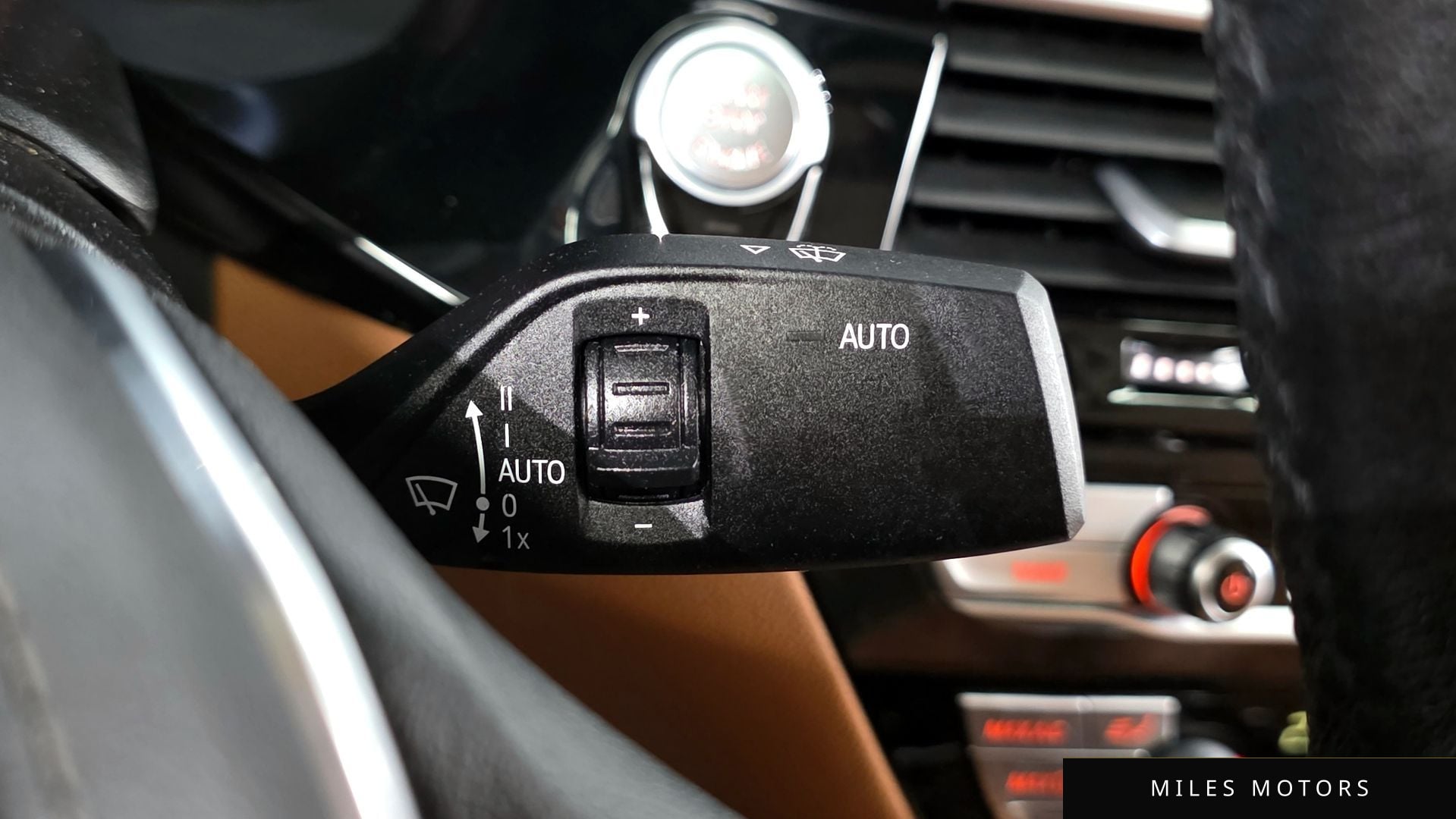BMW 5 Series (G30) 2022 — миниатюра 28