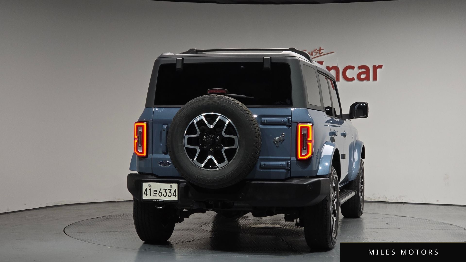 Ford Bronco 2023 — миниатюра 3