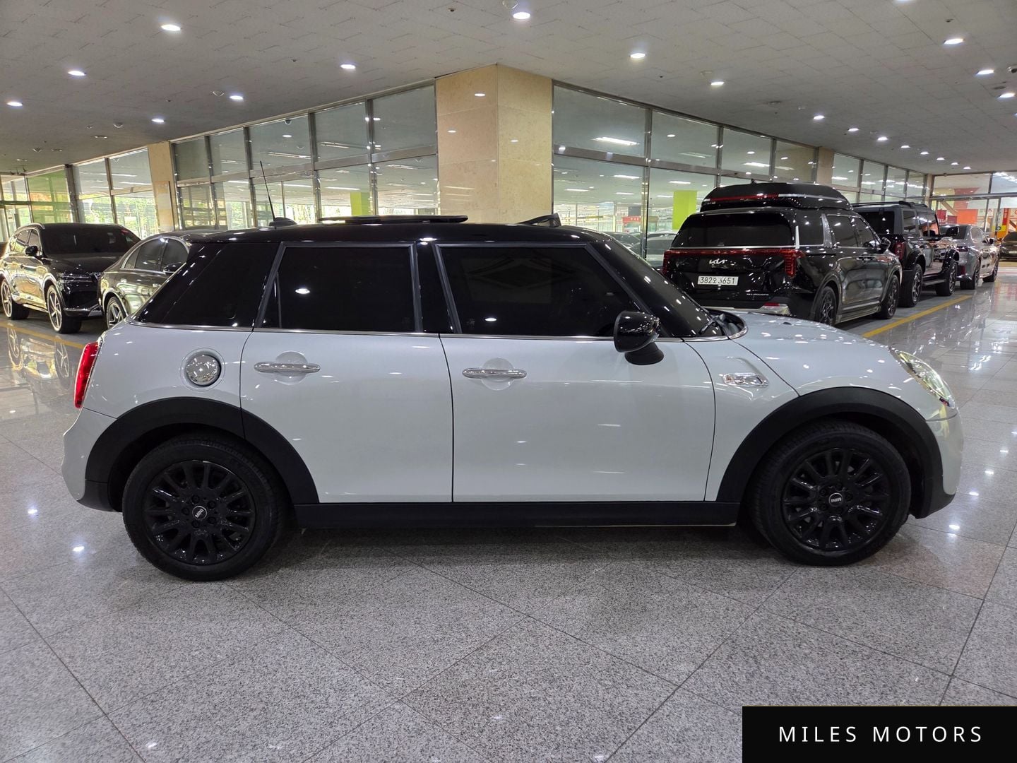 MINI Cooper S 2020 — миниатюра 5
