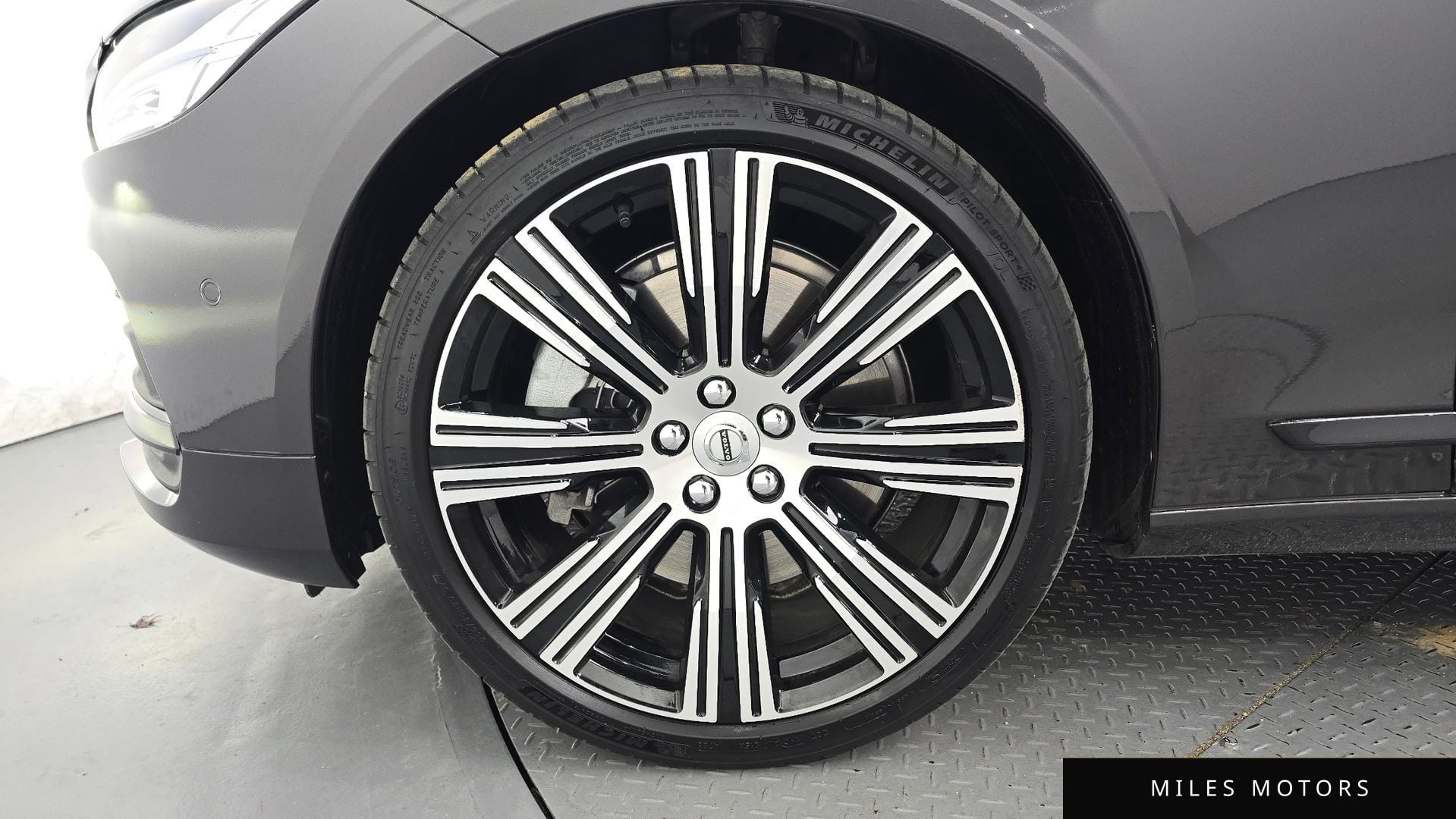 Volvo S90 2025 — миниатюра 5