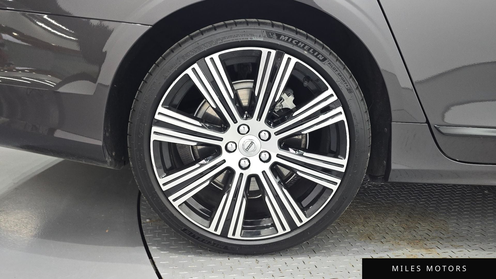 Volvo S90 2025 — миниатюра 7