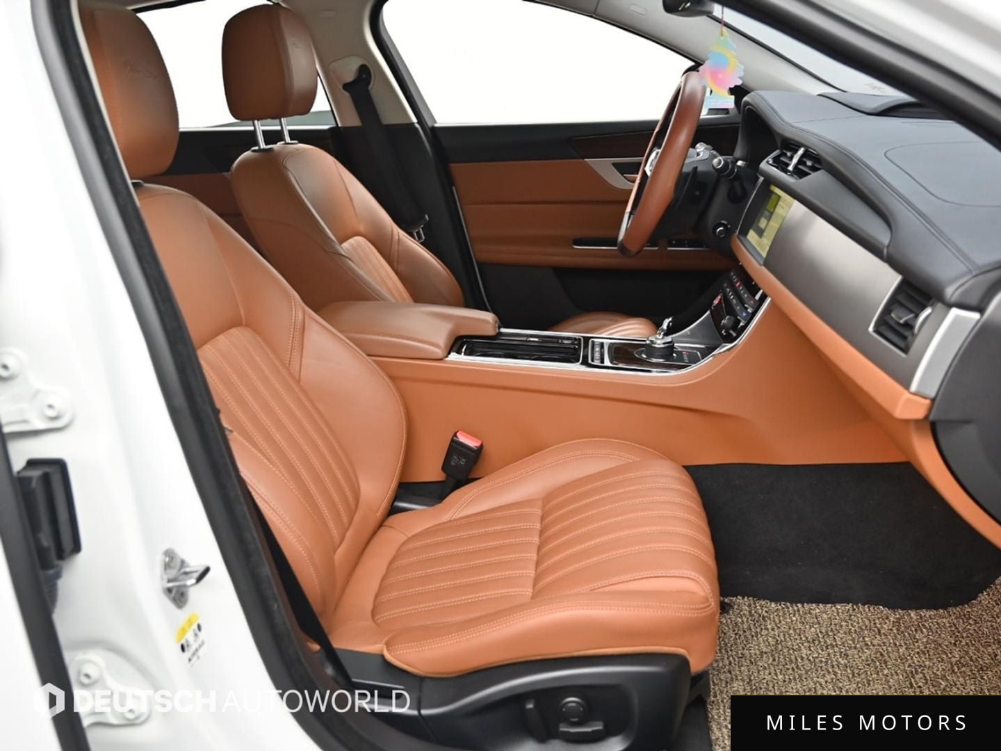 Jaguar XF (X260) 2018 — миниатюра 10