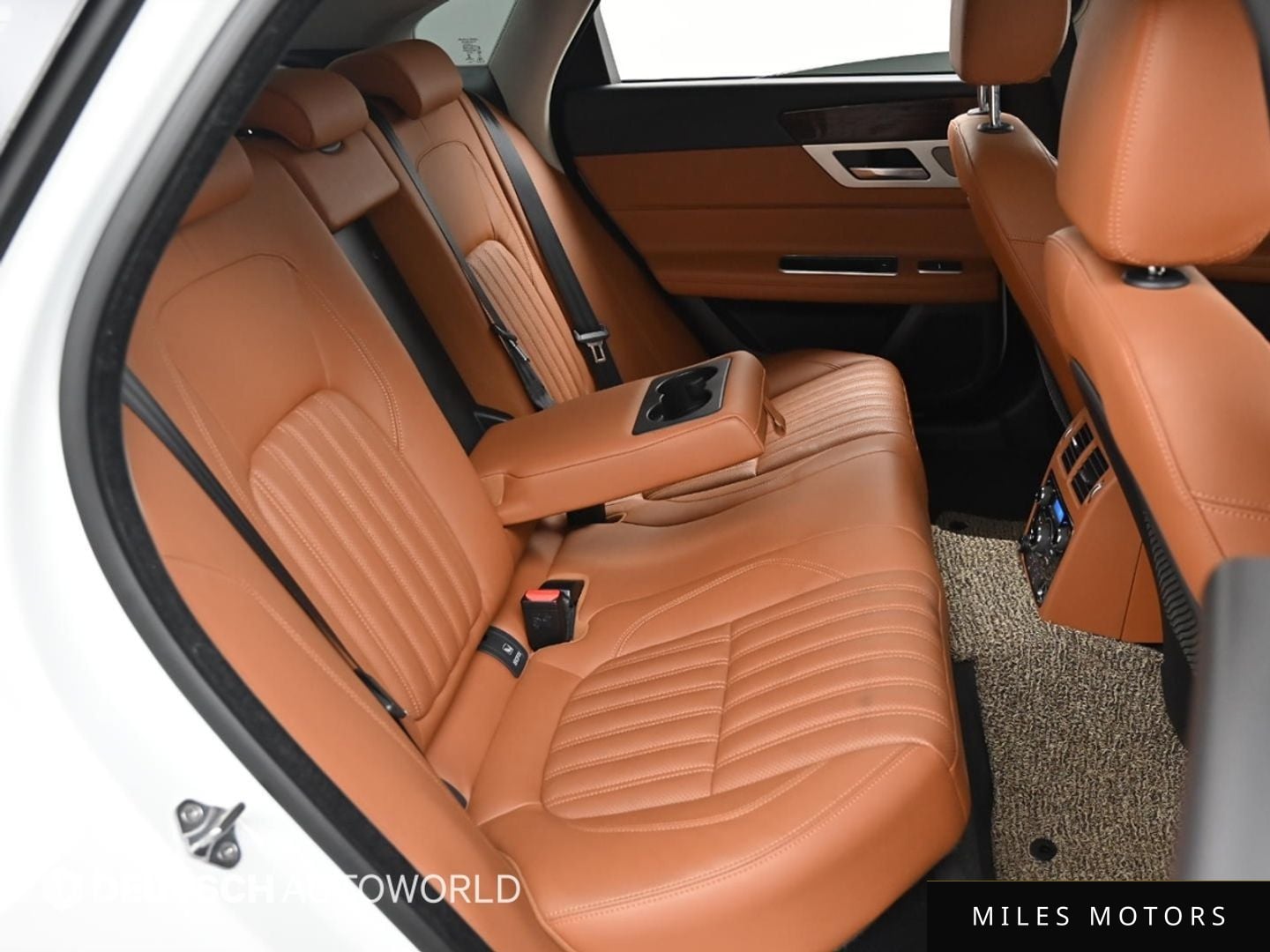 Jaguar XF (X260) 2018 — миниатюра 12