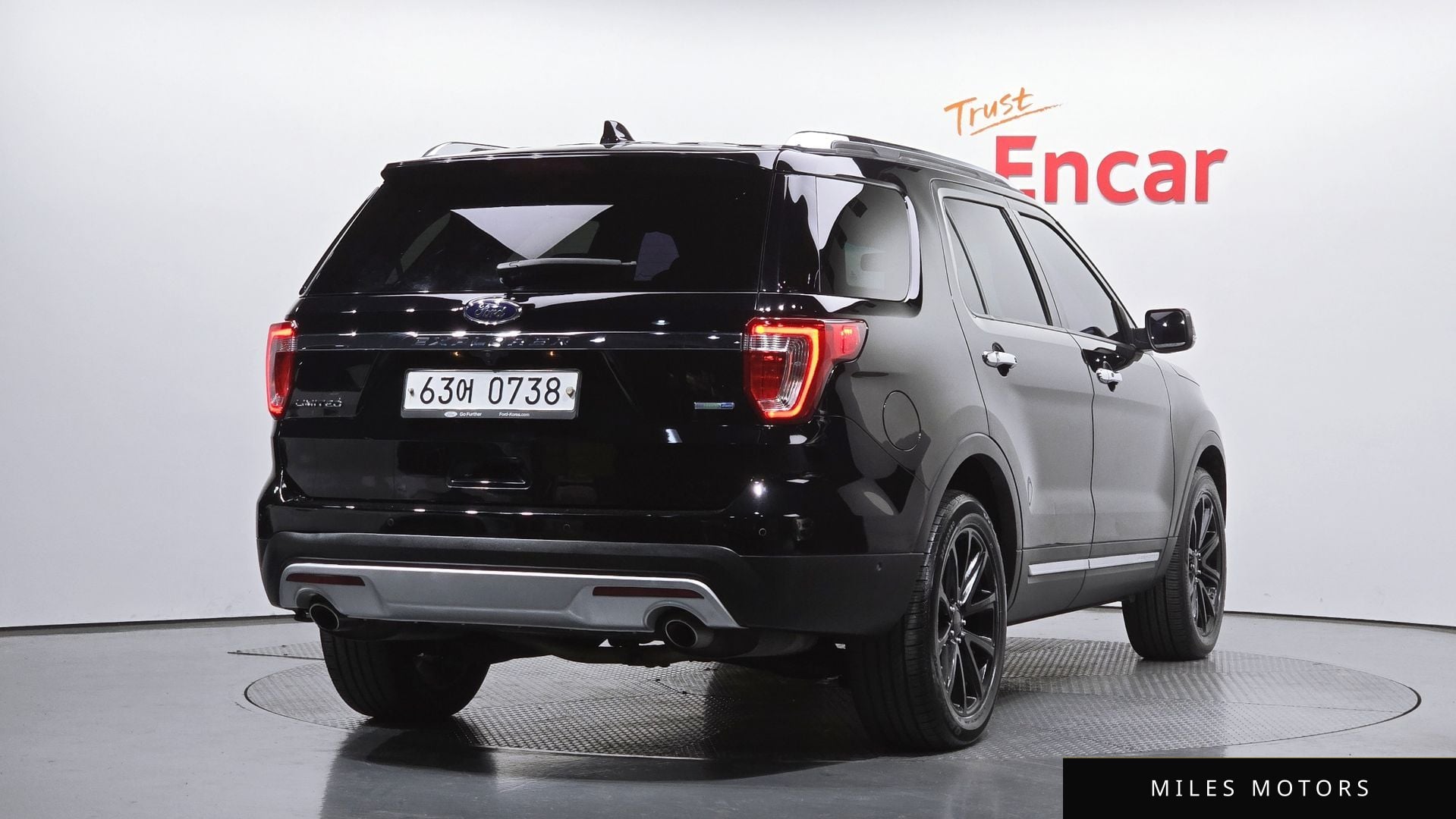 Ford Explorer 2016 — миниатюра 2