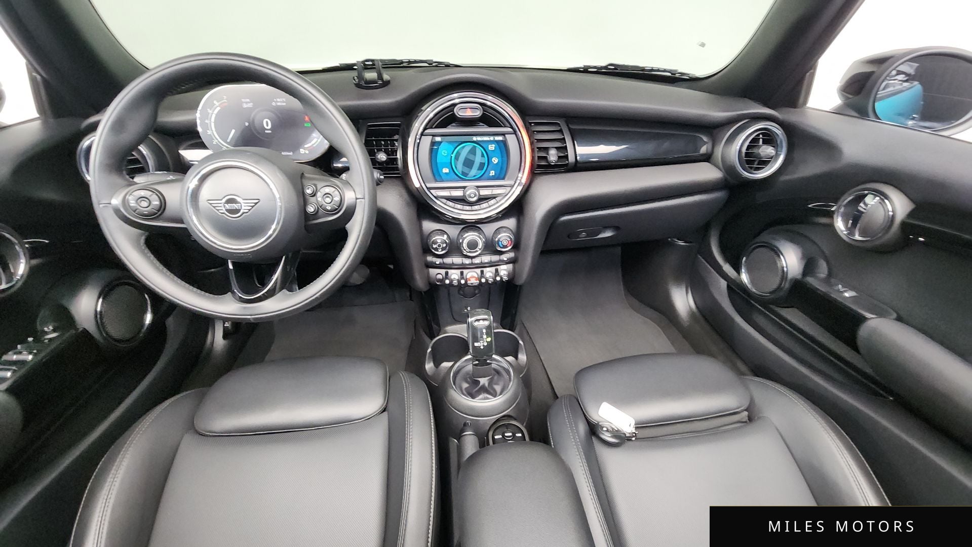 MINI Cooper Convertible 2021 — миниатюра 10