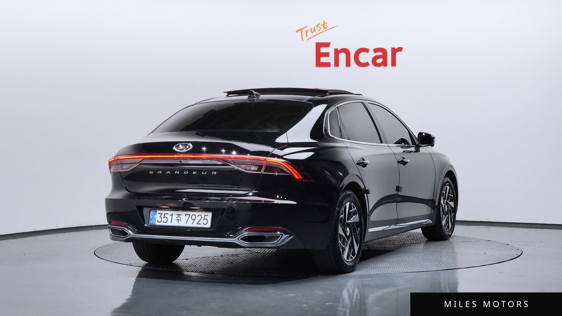 Hyundai Grandeur 2022 — миниатюра 2