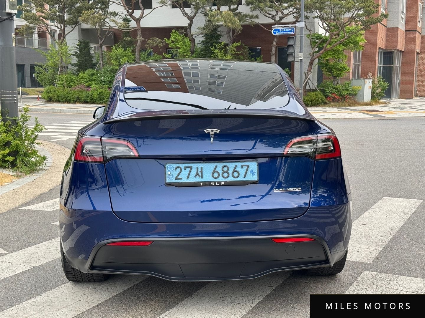 Tesla Model Y 2021 — миниатюра 4
