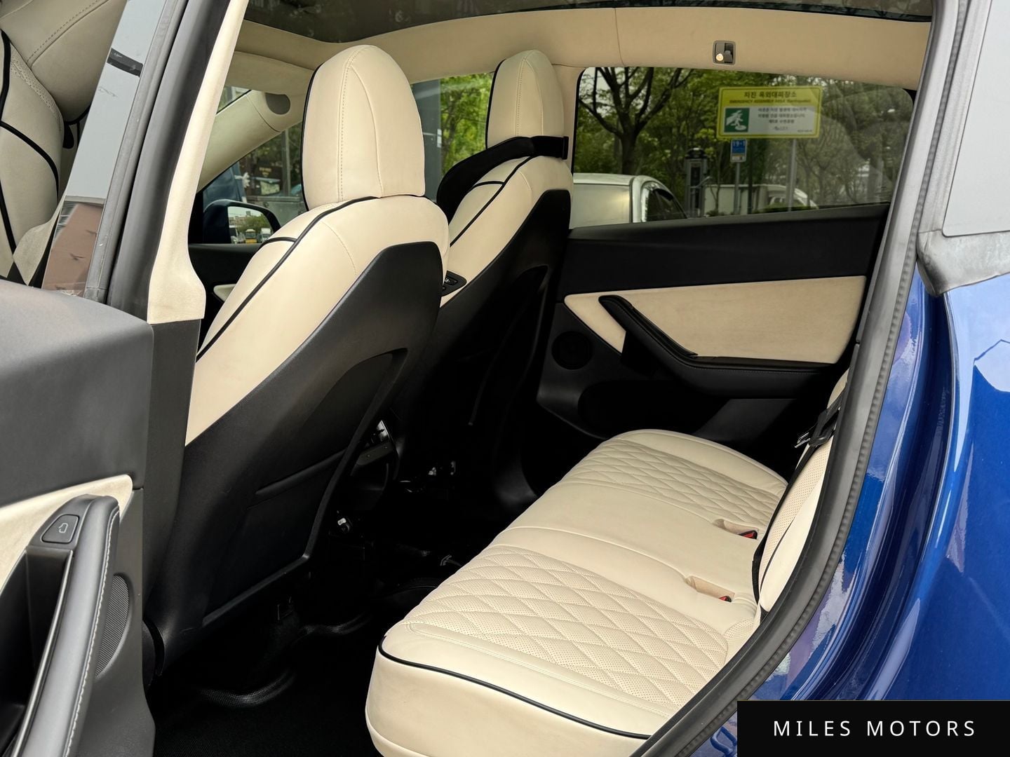 Tesla Model Y 2021 — миниатюра 10
