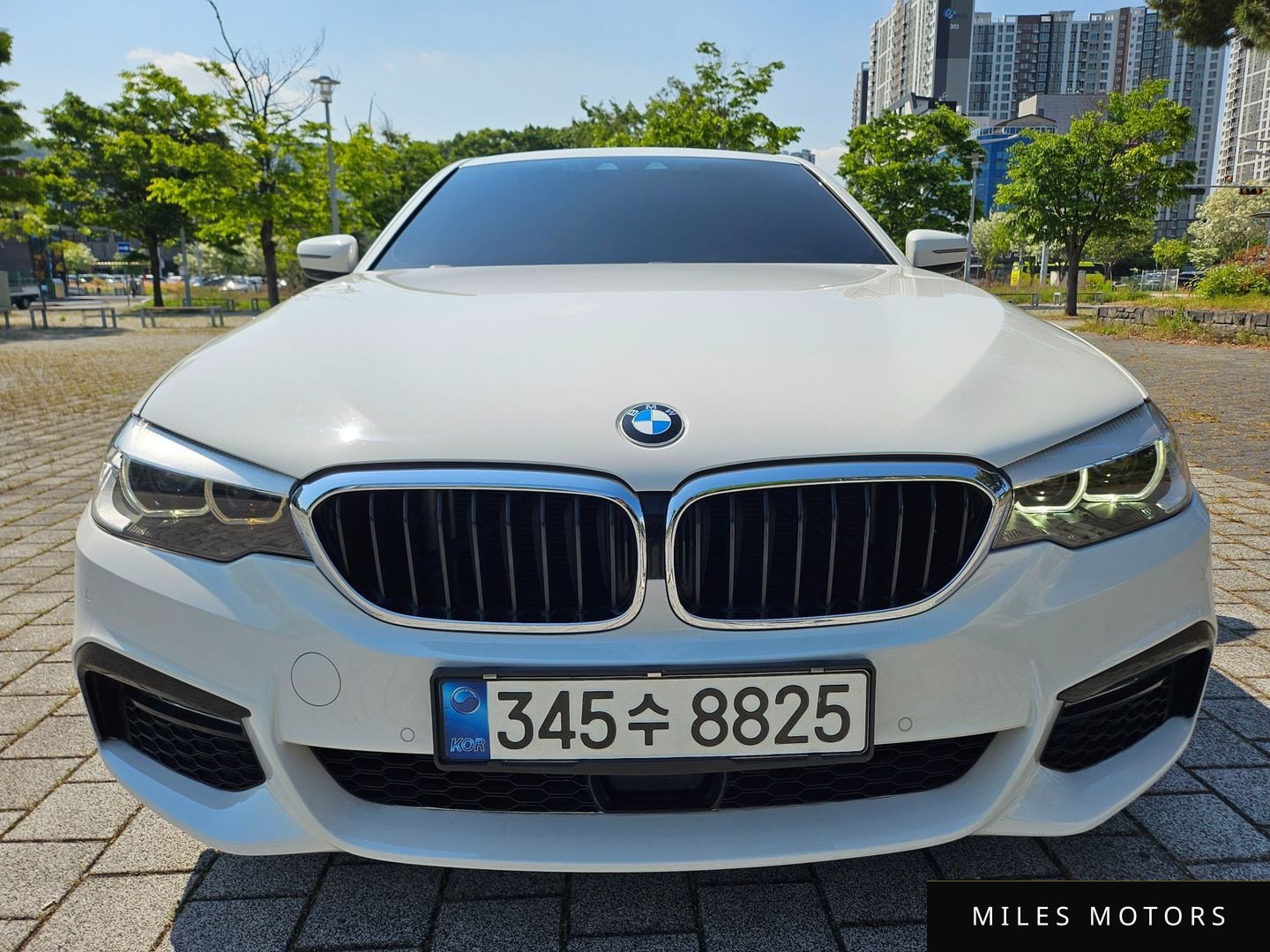 BMW 5 Series (G30) 2018 — фото 1 из 12