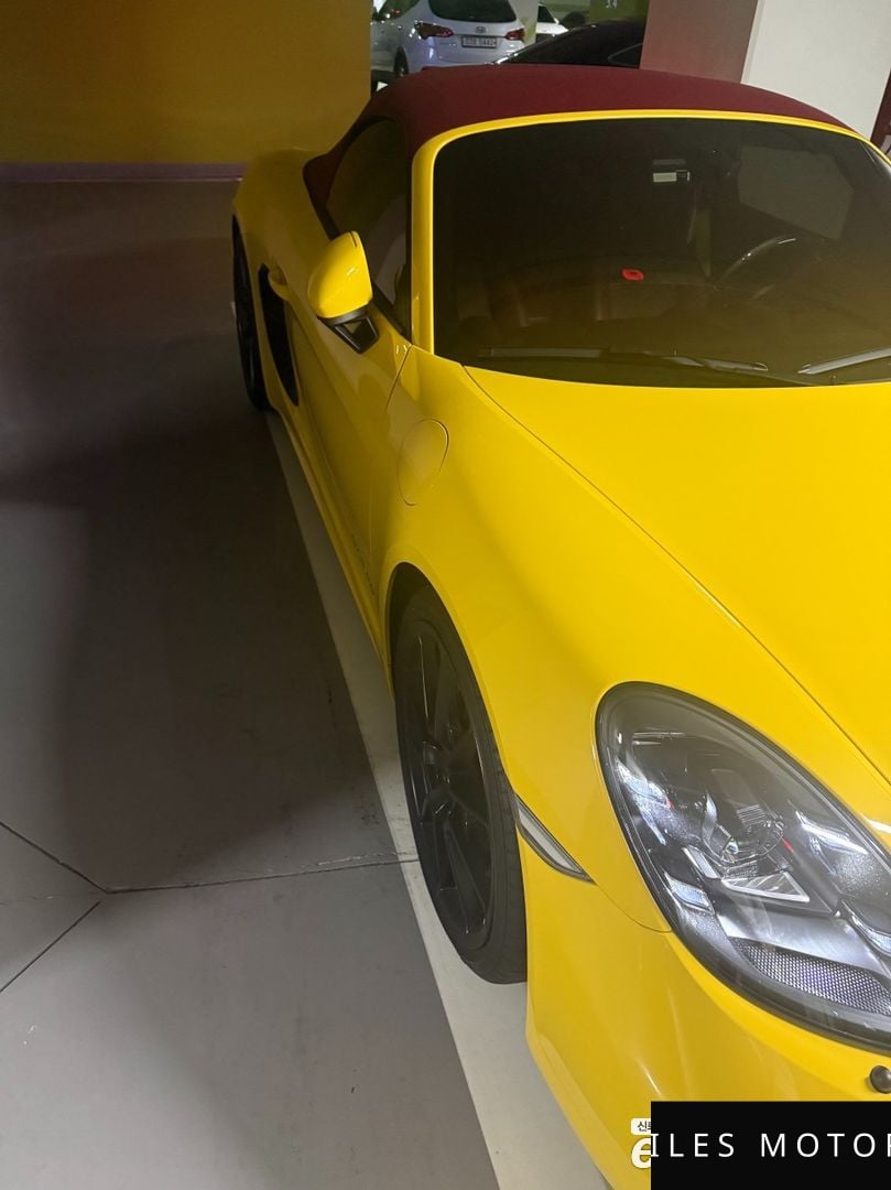 Porsche 718 2023 — миниатюра 9