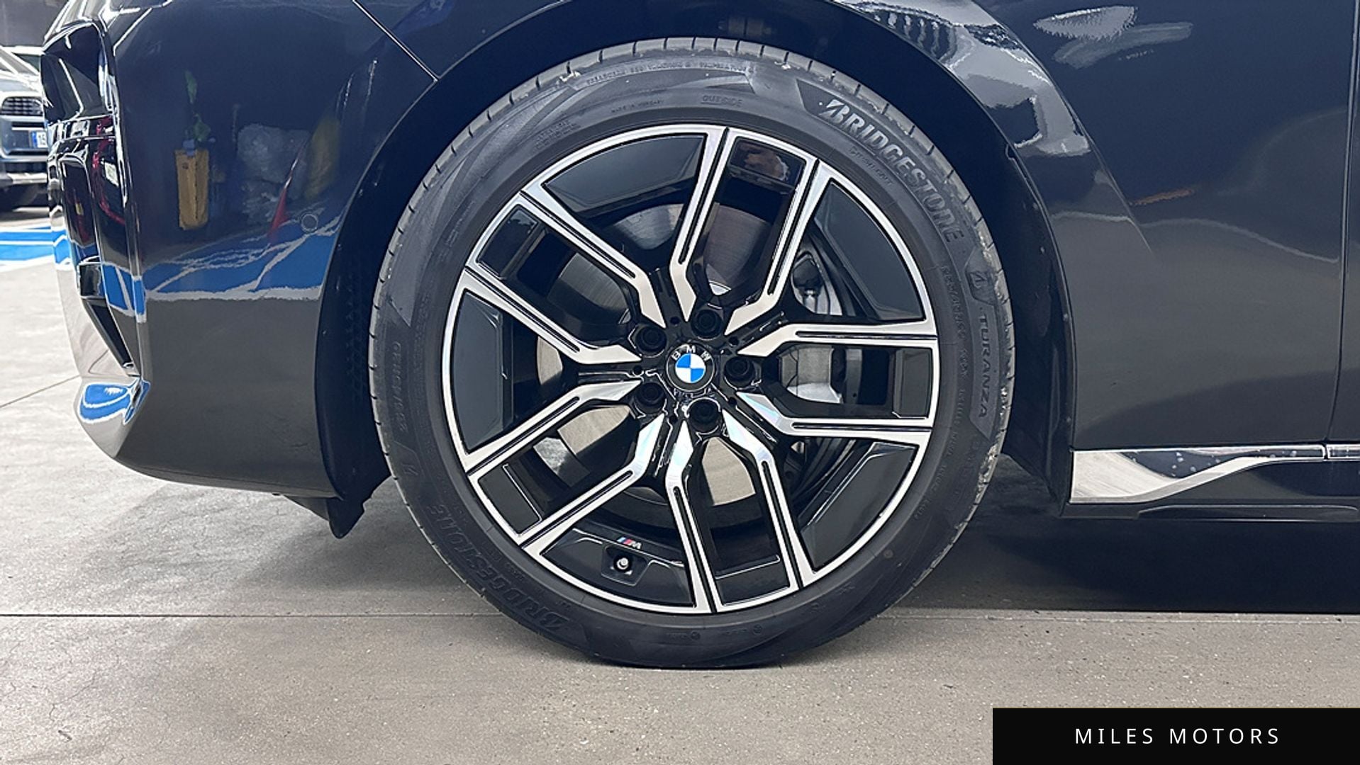BMW 7 Series (G70) 2024 — миниатюра 5