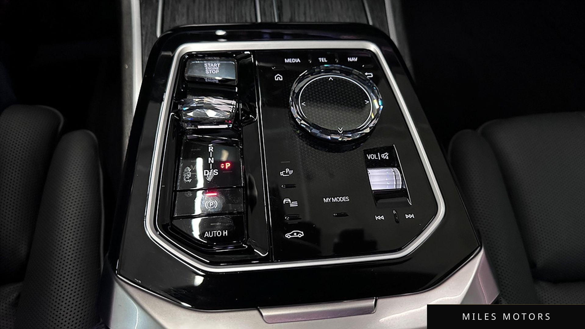 BMW 7 Series (G70) 2024 — миниатюра 9