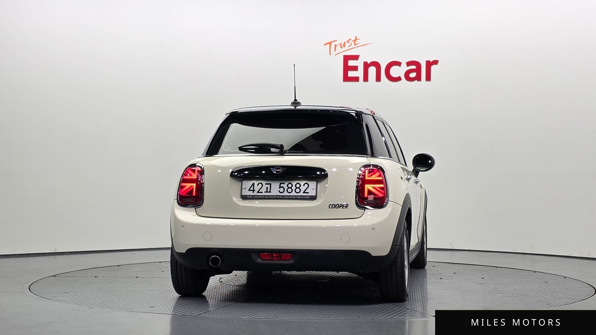 MINI 쿠퍼 2019 — миниатюра 4