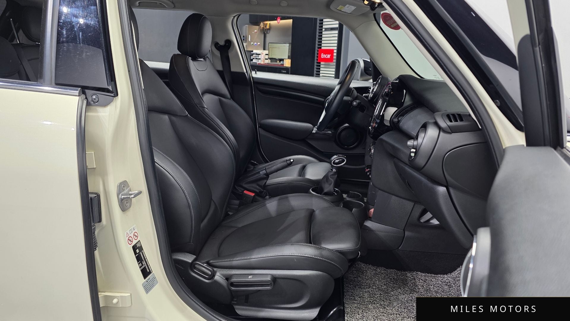 MINI 쿠퍼 2019 — миниатюра 18