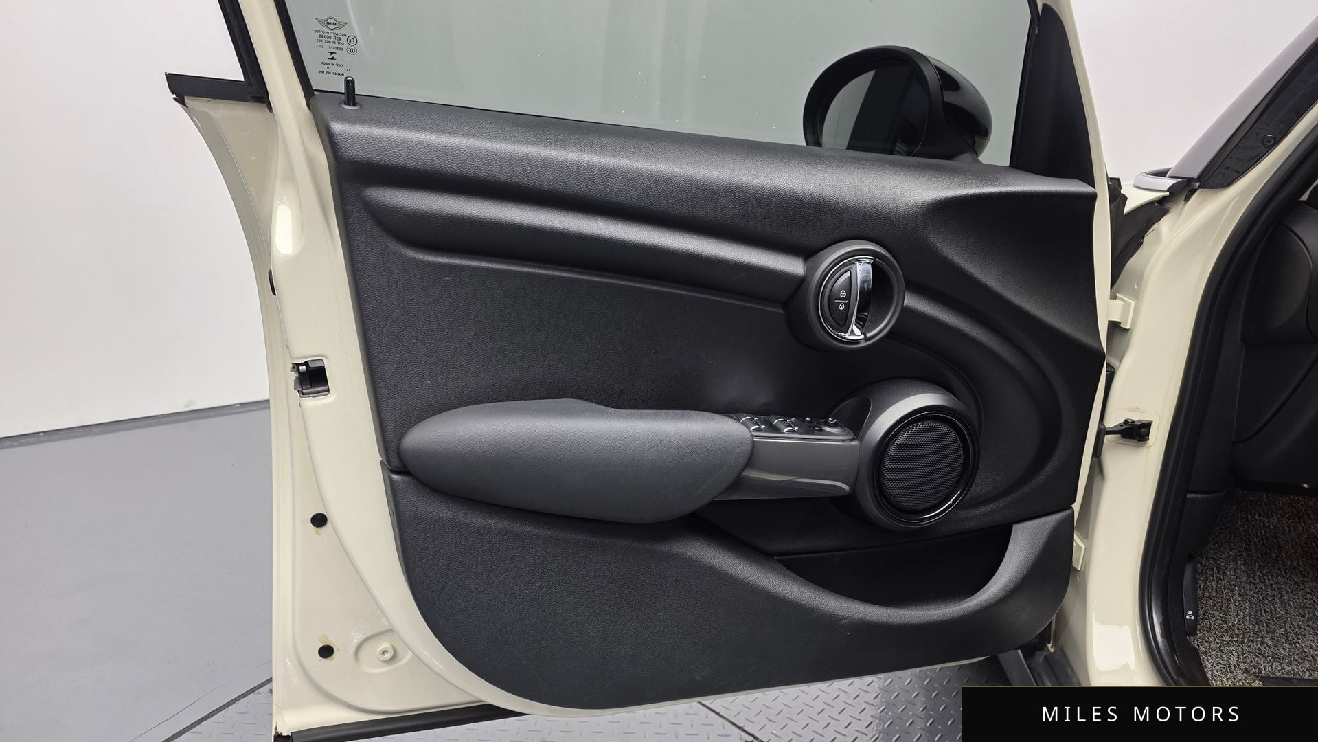 MINI 쿠퍼 2019 — миниатюра 14