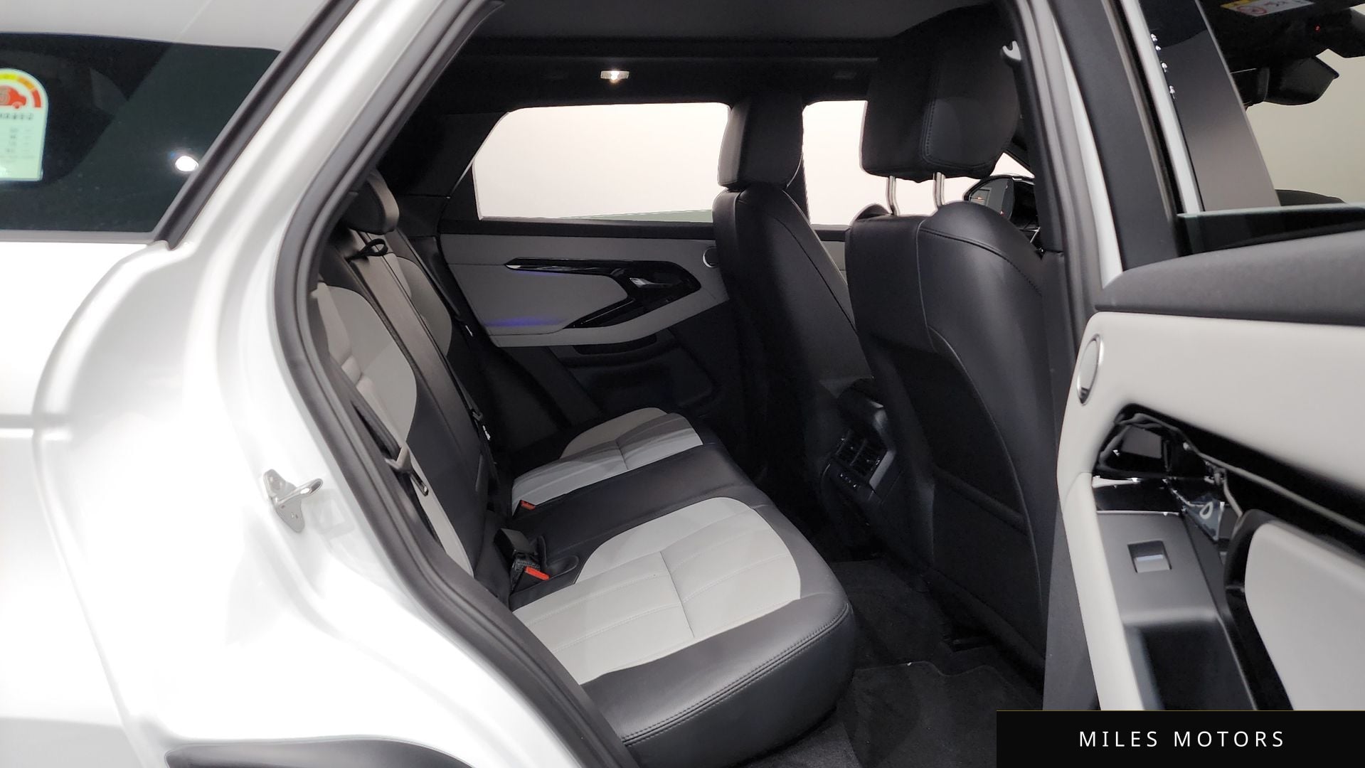 Land Rover Range Rover Evoque 2026 — миниатюра 11