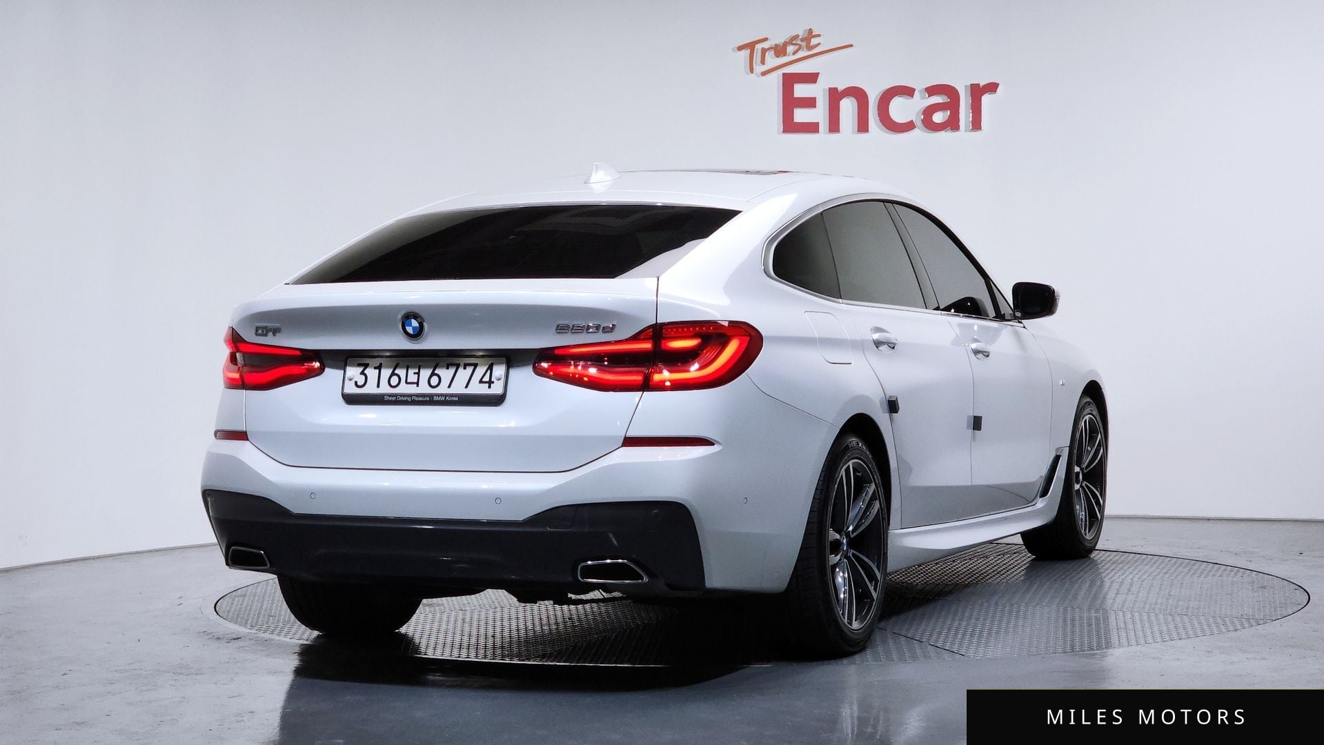 BMW 6 Series GT (G32) 2022 — миниатюра 2