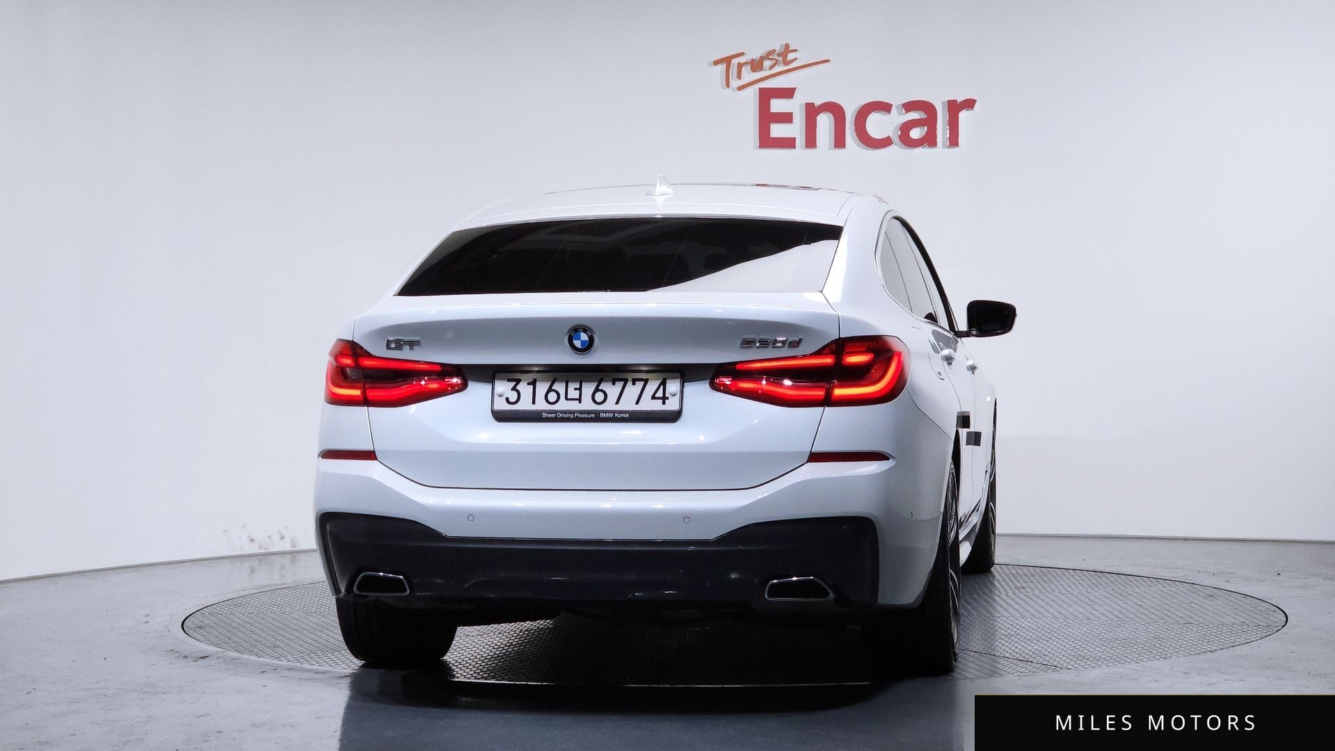 BMW 6 Series GT (G32) 2022 — миниатюра 4