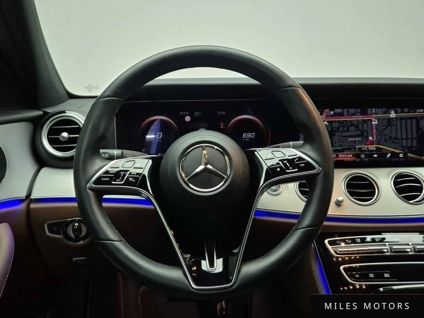 Mercedes-Benz E-Class W213 2021 — миниатюра 10