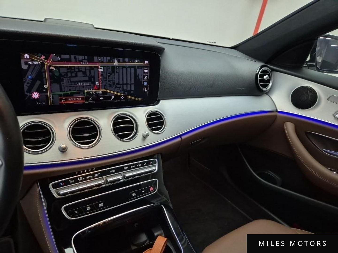 Mercedes-Benz E-Class W213 2021 — миниатюра 11