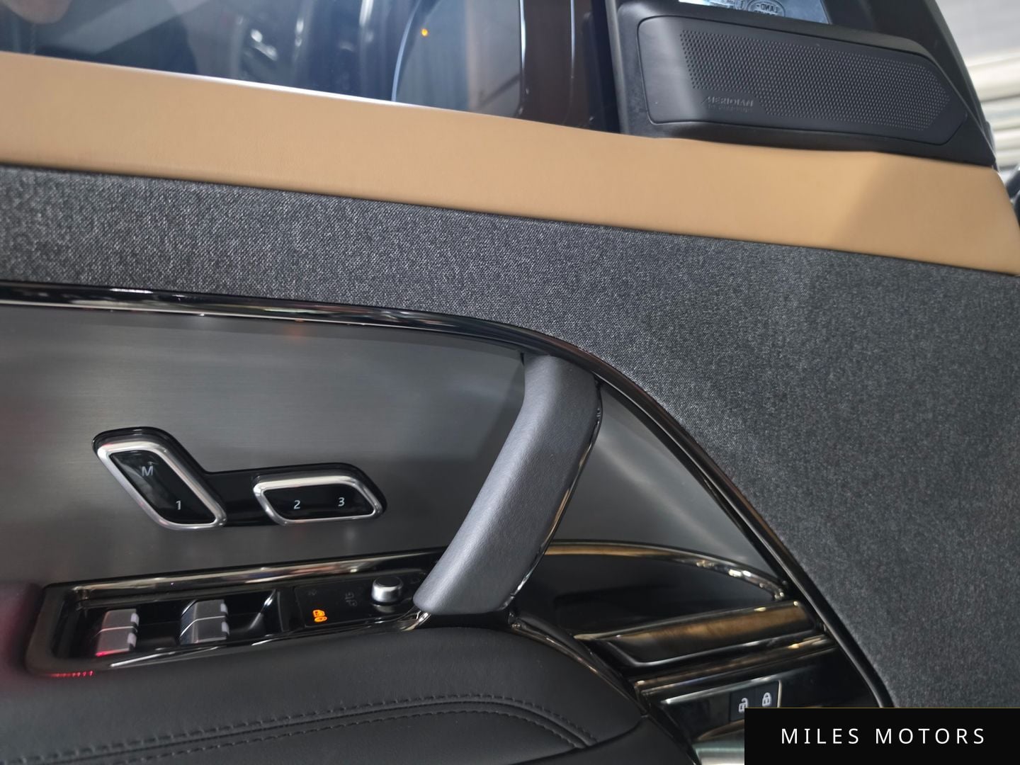 Land Rover Range Rover Sport 2024 — миниатюра 9