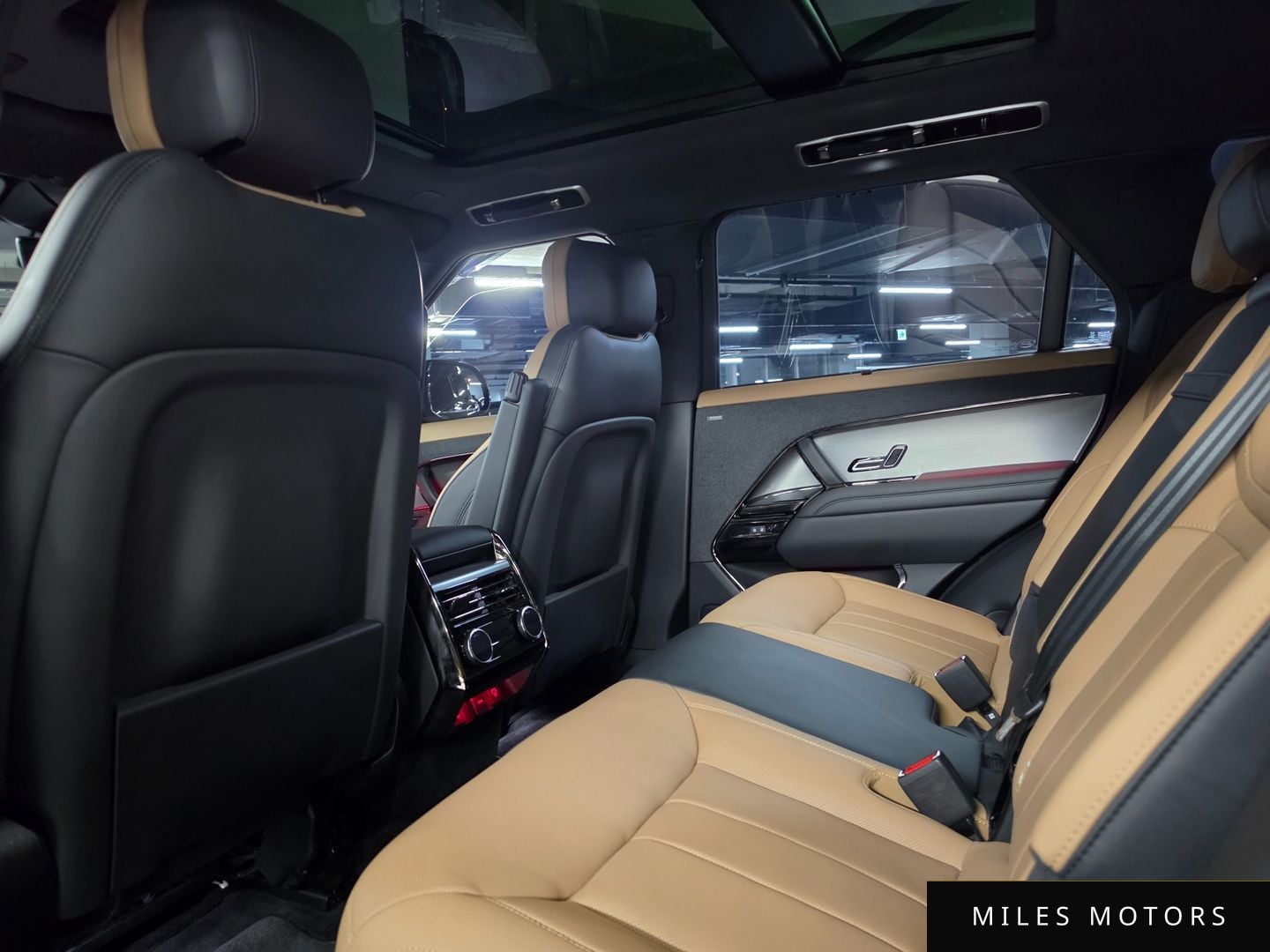 Land Rover Range Rover Sport 2024 — миниатюра 10