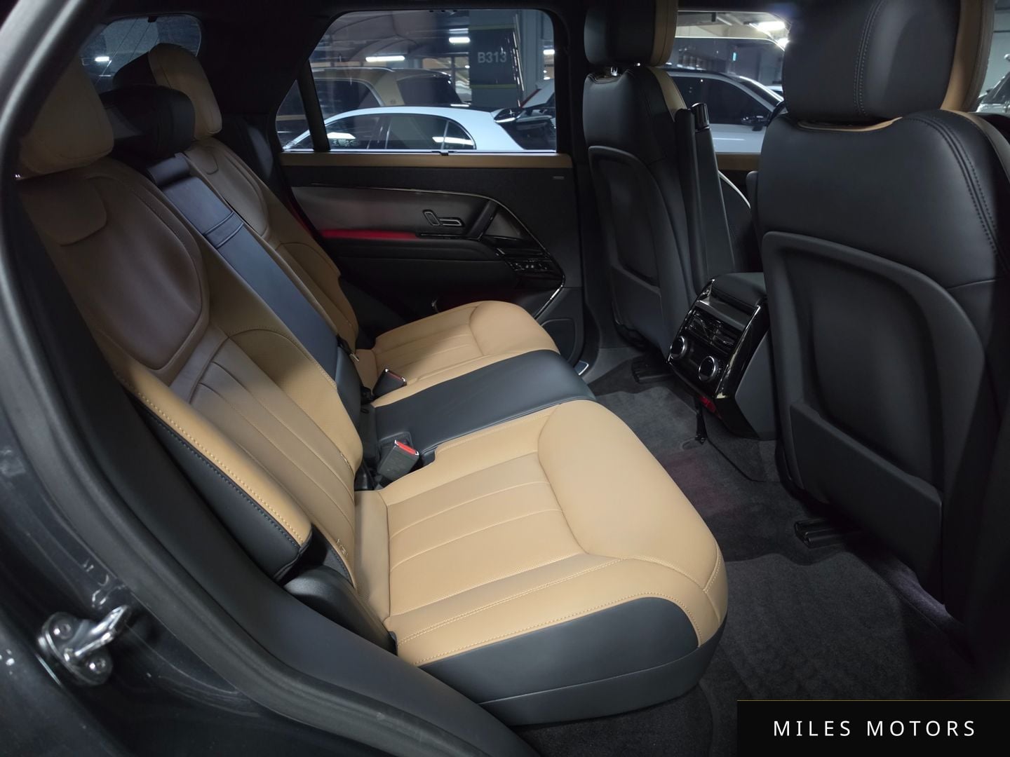 Land Rover Range Rover Sport 2024 — миниатюра 11