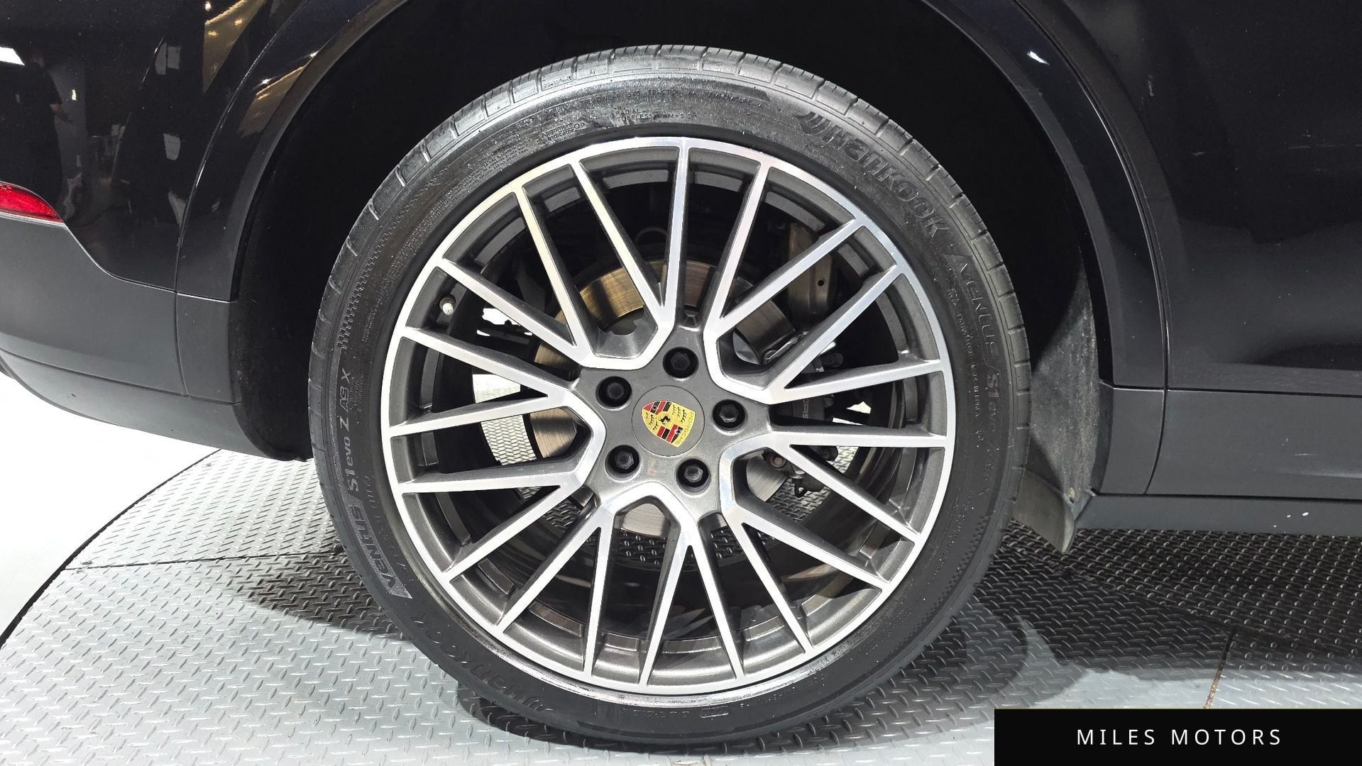 Porsche Cayenne 2020 — миниатюра 5