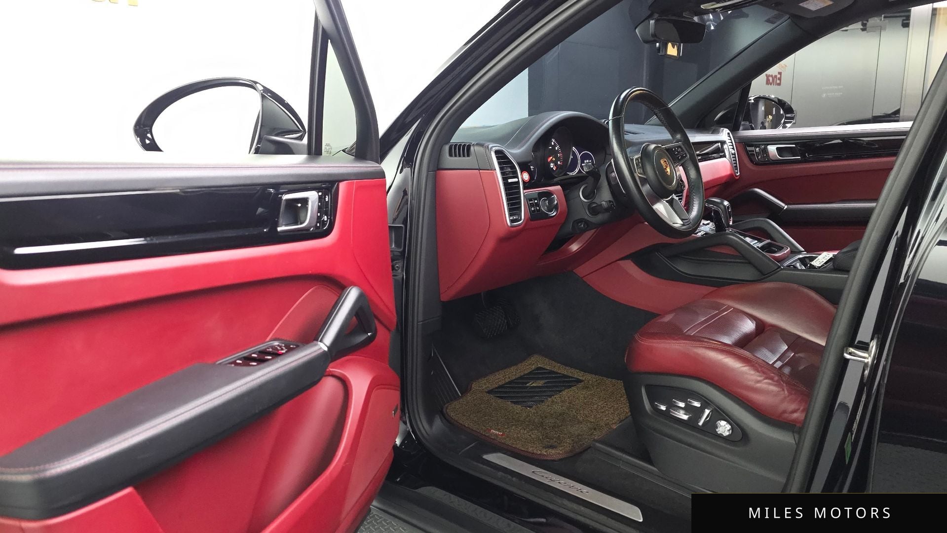 Porsche Cayenne 2020 — миниатюра 10