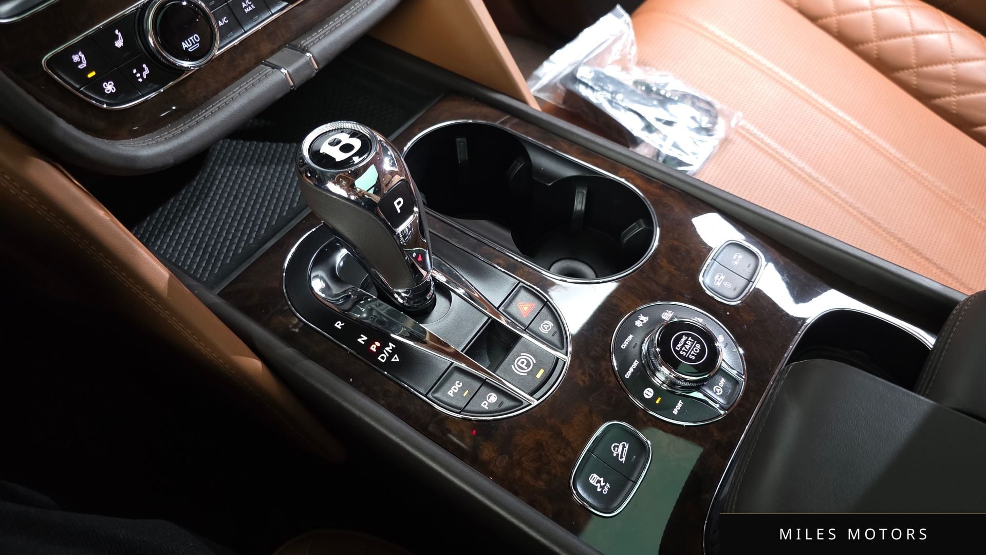 Bentley Bentayga 2017 — миниатюра 9