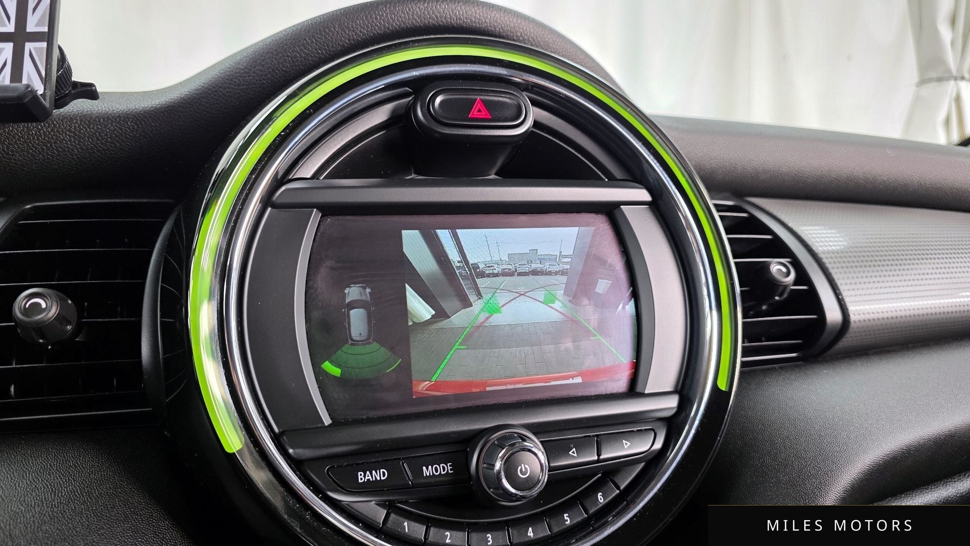 MINI 쿠퍼 2021 — миниатюра 15