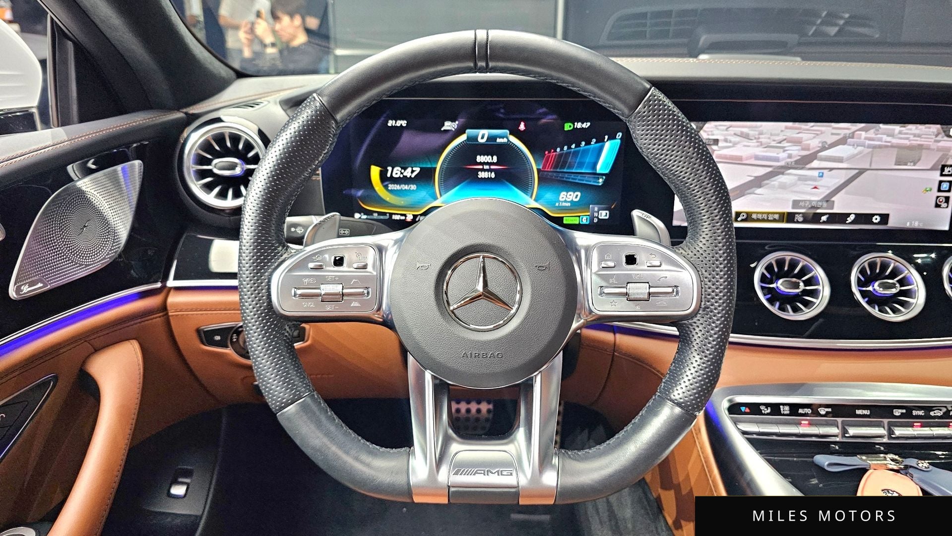 Mercedes-Benz AMG GT 2021 — миниатюра 5