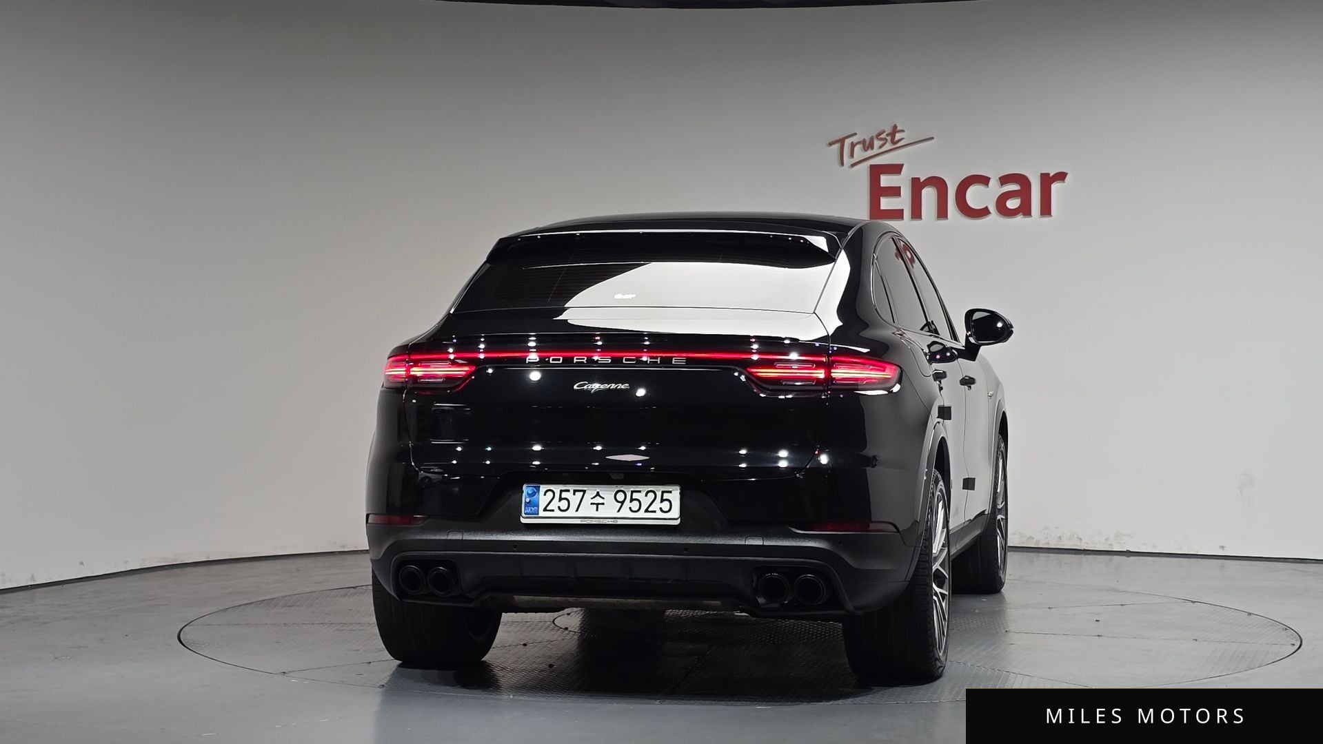 Porsche Cayenne 2023 — миниатюра 4
