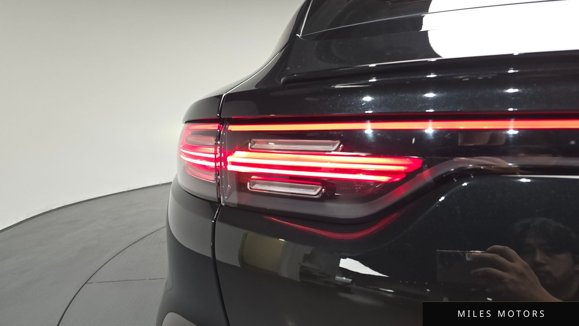 Porsche Cayenne 2023 — миниатюра 9