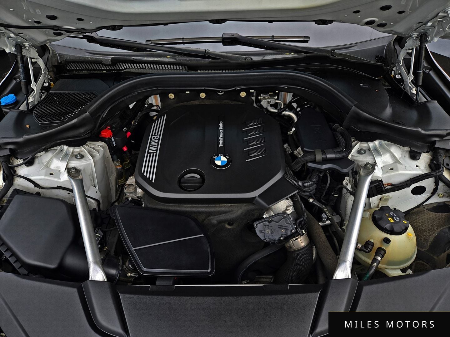 BMW 6 Series GT (G32) 2023 — миниатюра 6