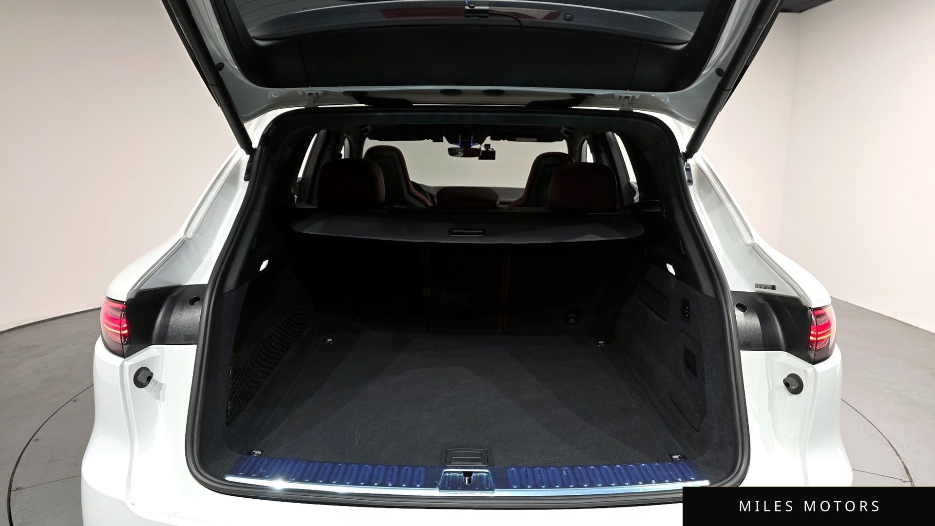 Porsche 카이엔 (PO536) 2022 — миниатюра 35