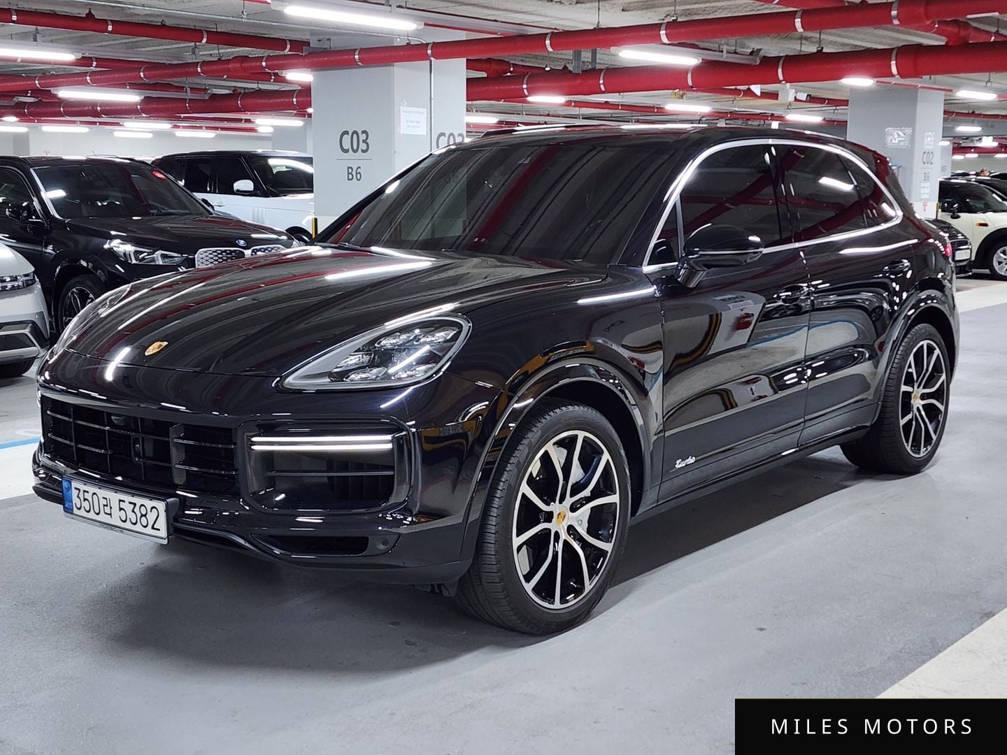 Porsche Cayenne 2021 — фото 1 из 12