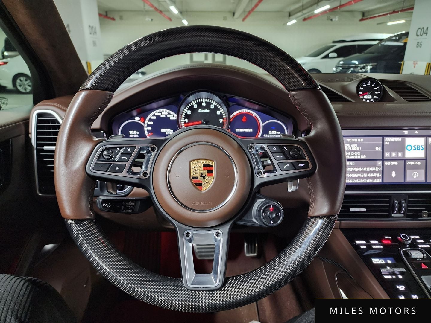 Porsche Cayenne 2021 — миниатюра 11