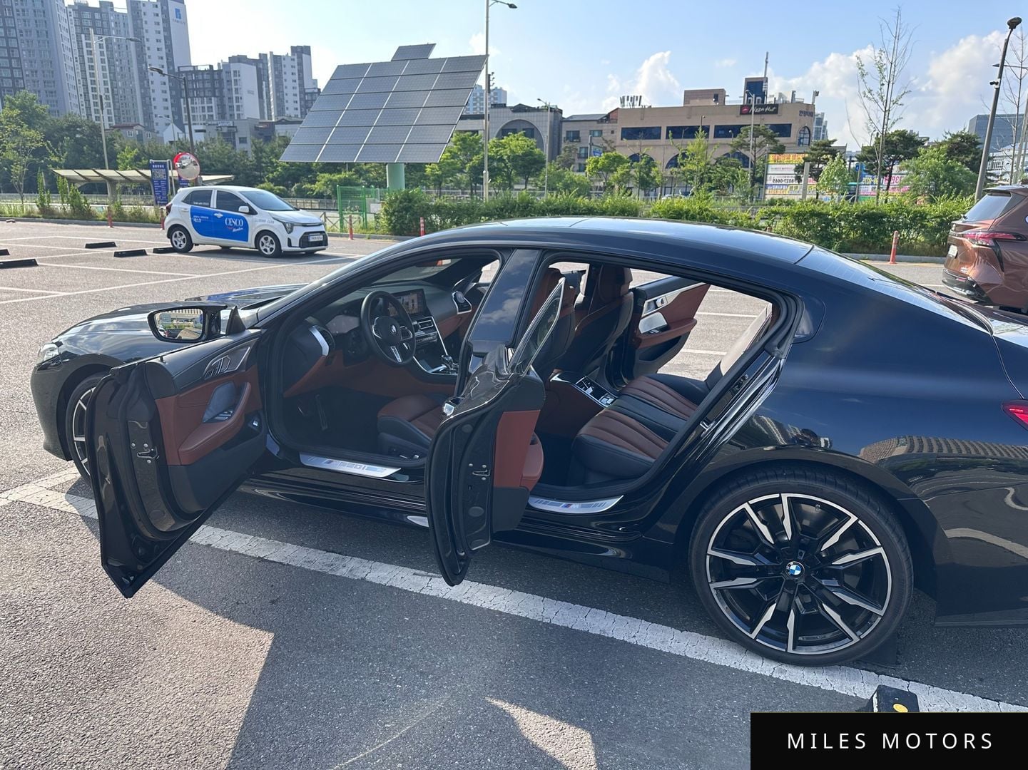 BMW 8 Series (G15) 2025 — миниатюра 10