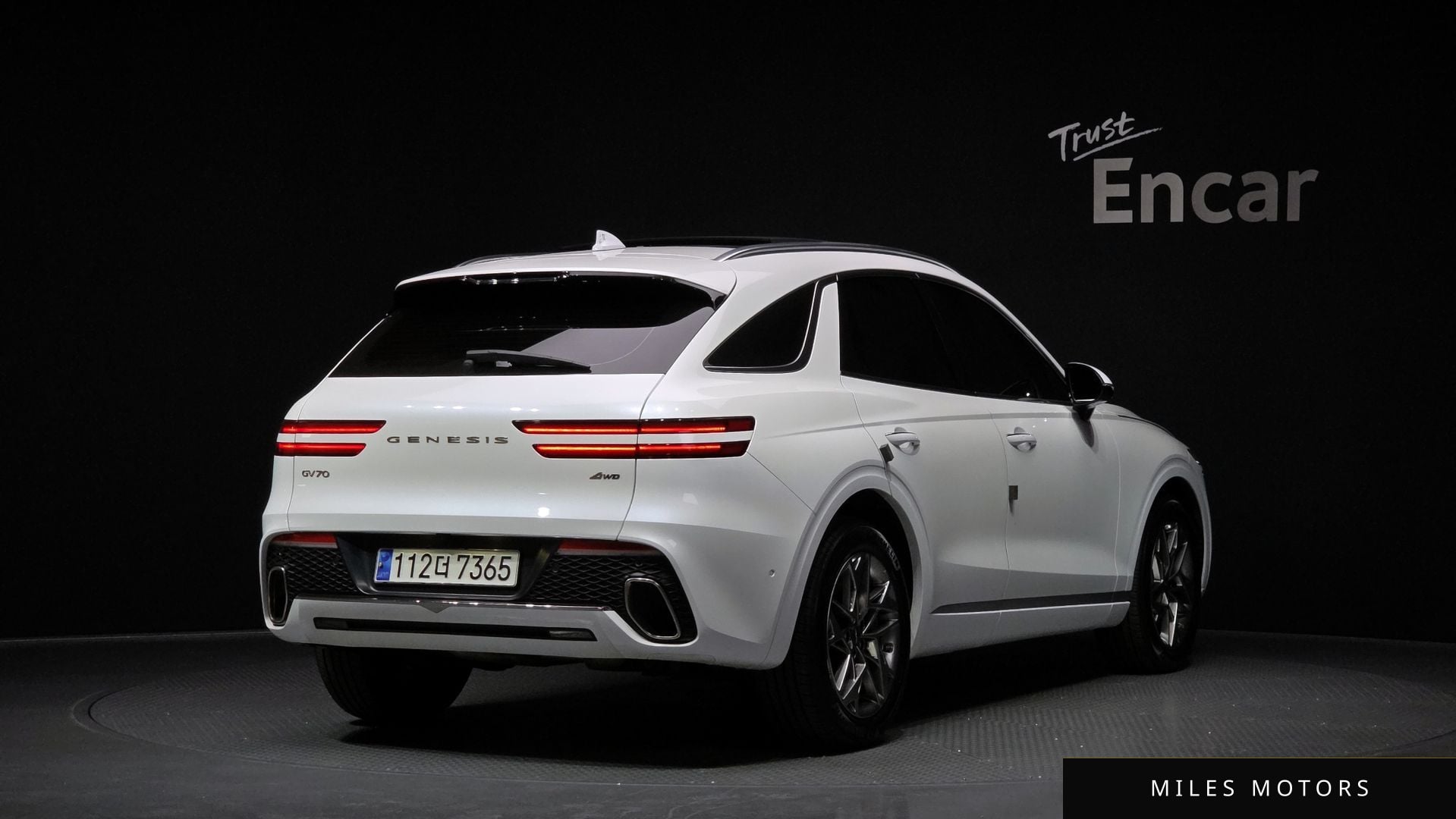 Genesis GV70 2024 — миниатюра 2