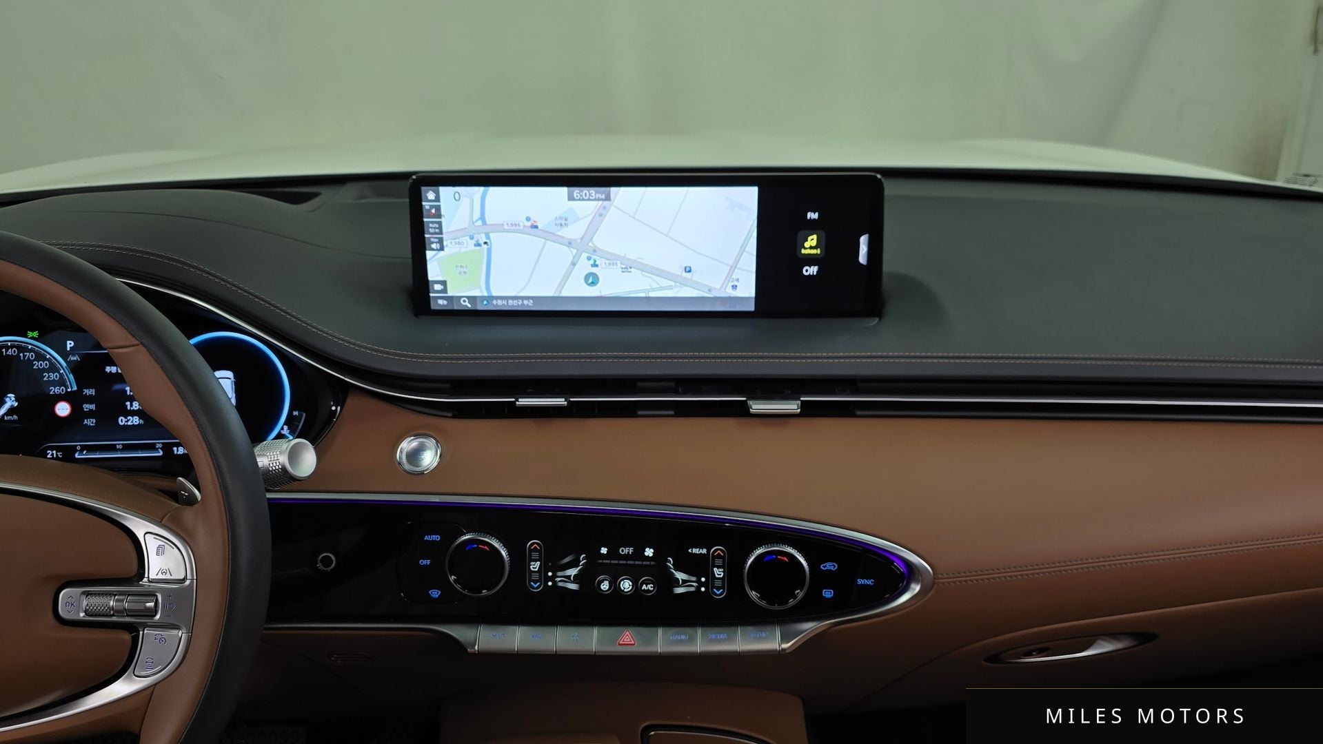 Genesis GV70 2024 — миниатюра 12