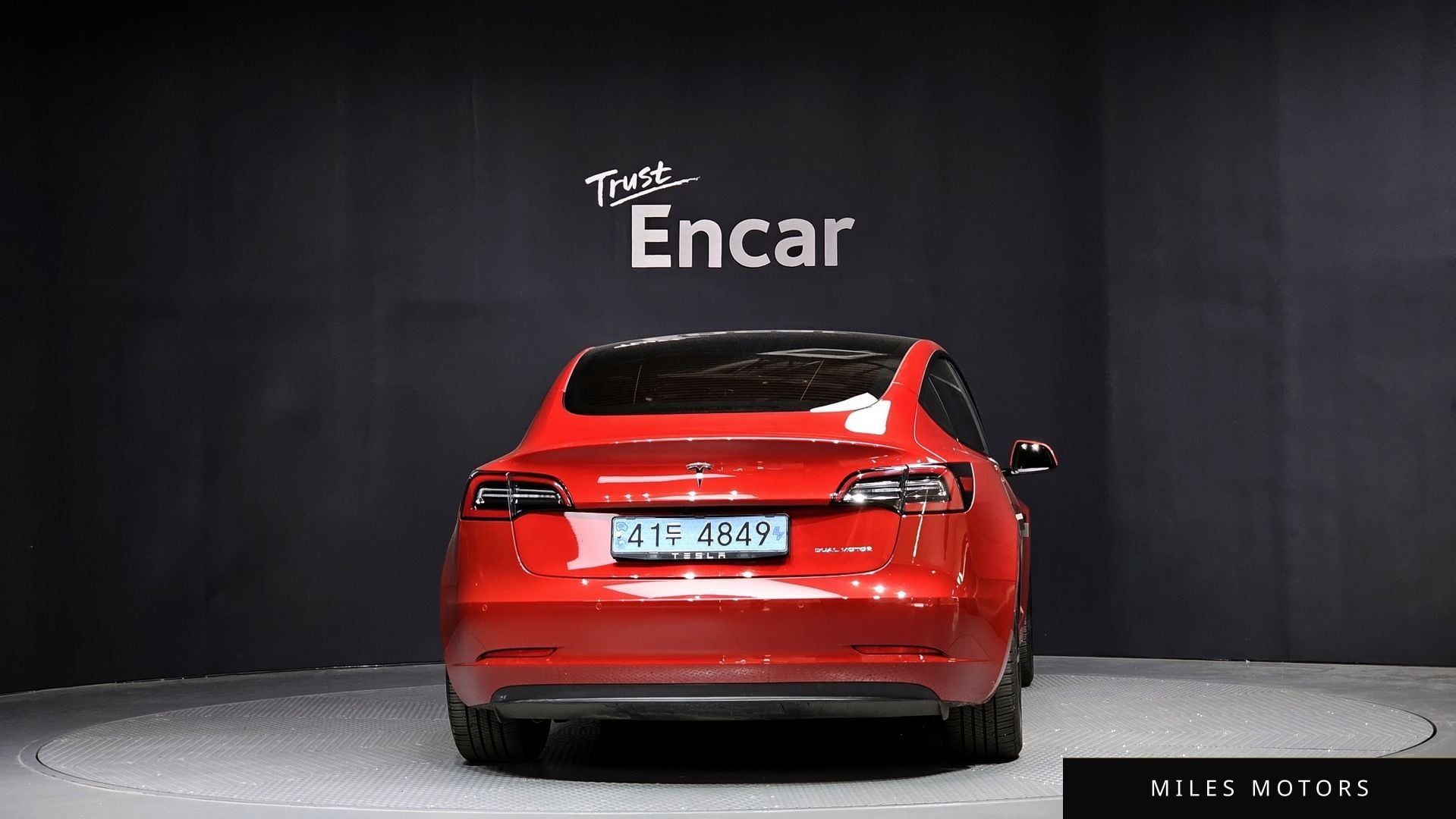 Tesla Model 3 2021 — миниатюра 4