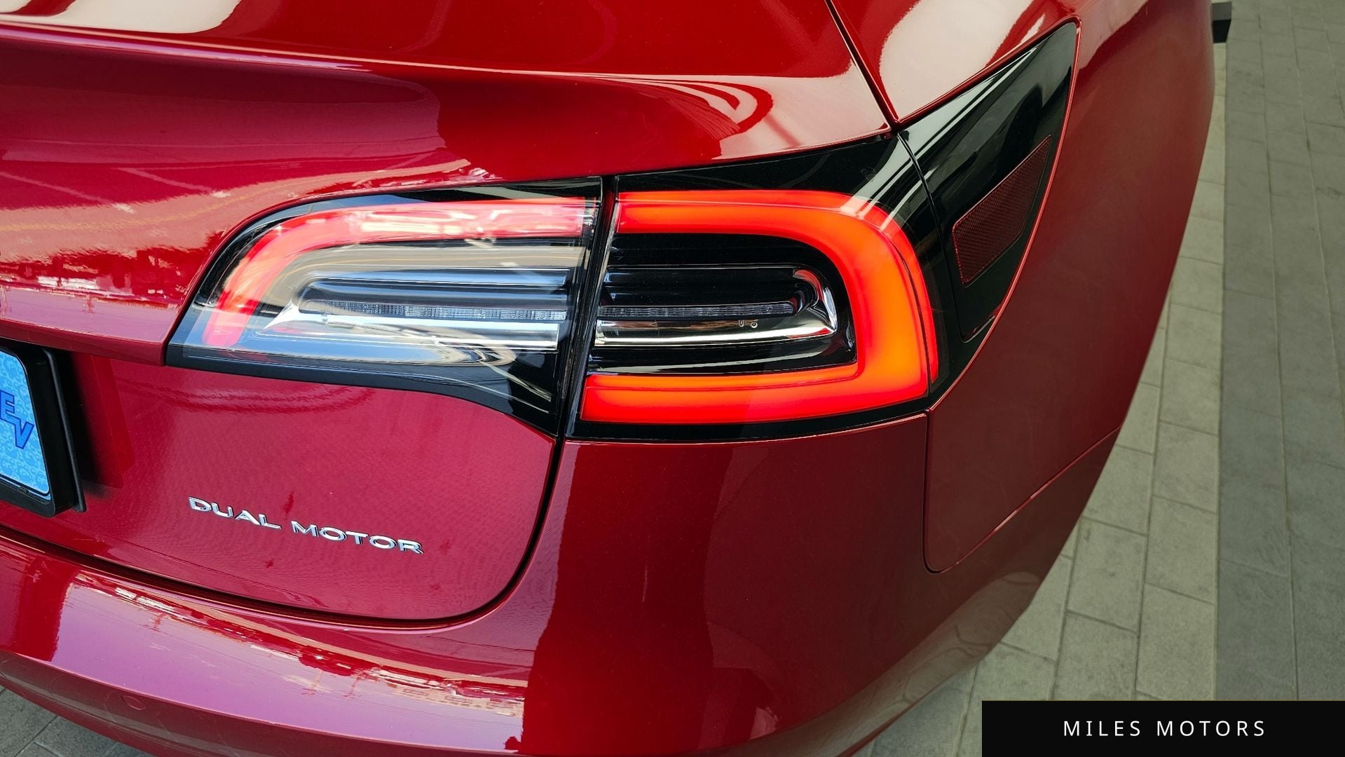 Tesla Model 3 2021 — миниатюра 9