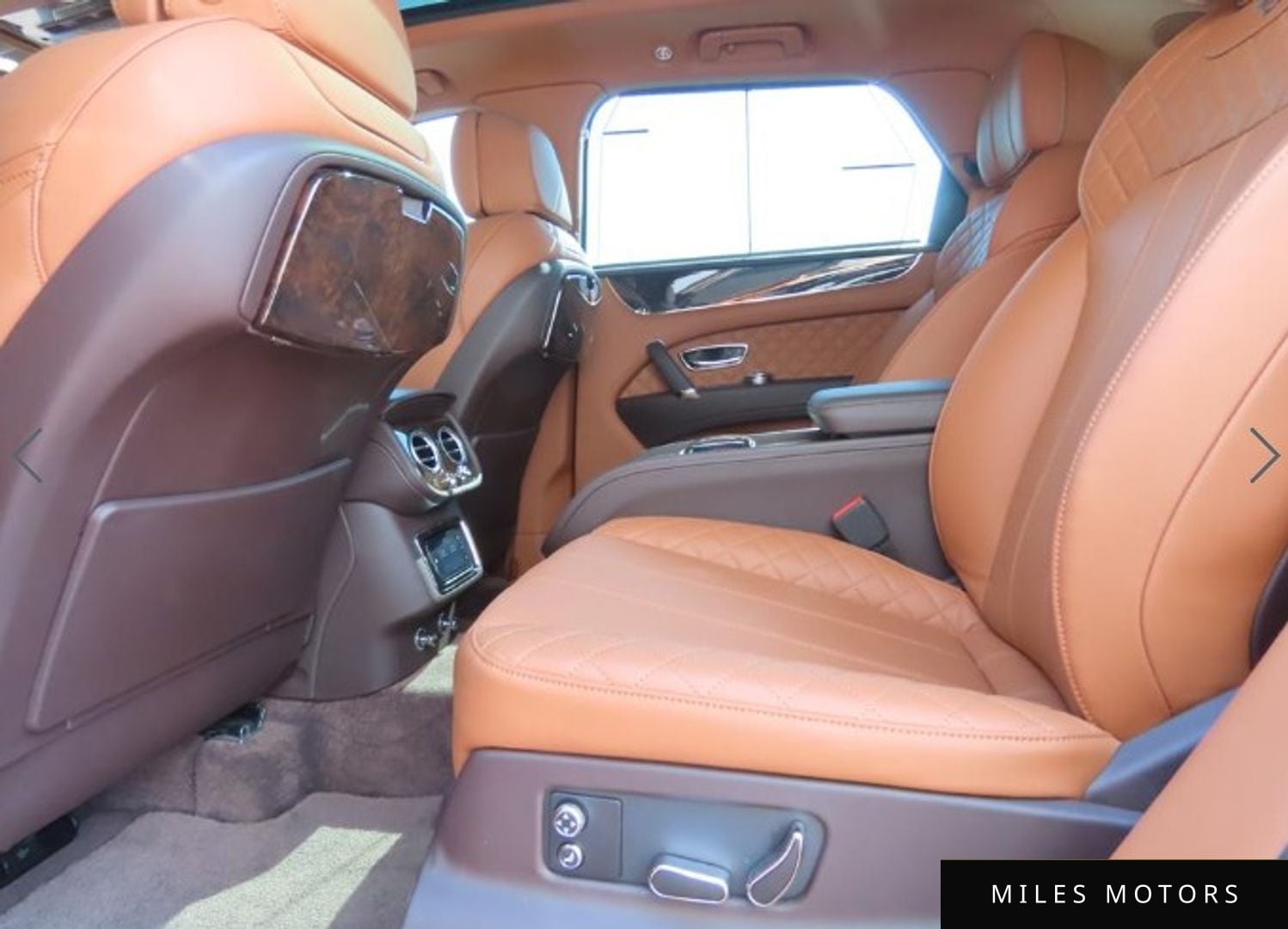Bentley Bentayga 2017 — миниатюра 6