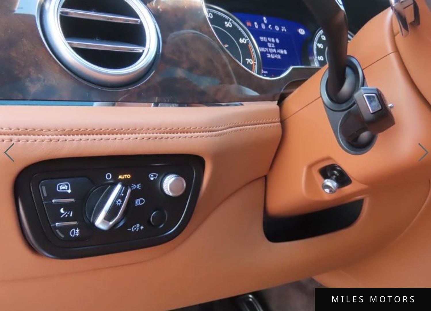 Bentley Bentayga 2017 — миниатюра 13