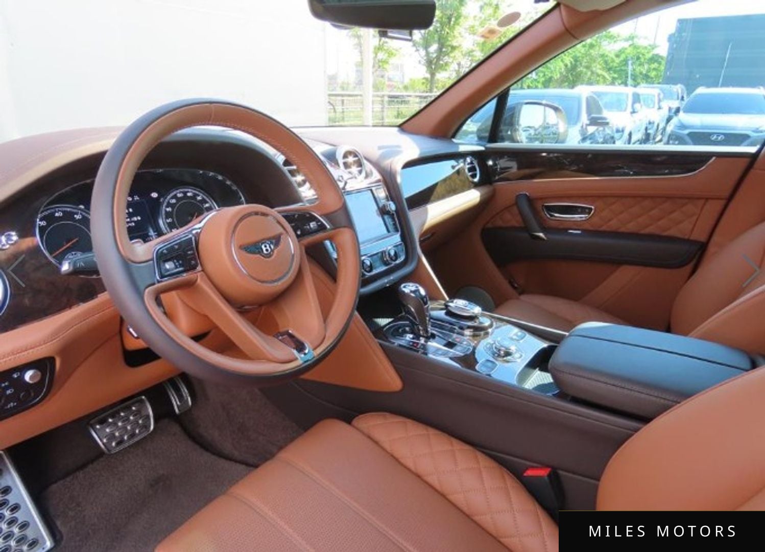 Bentley Bentayga 2017 — миниатюра 15