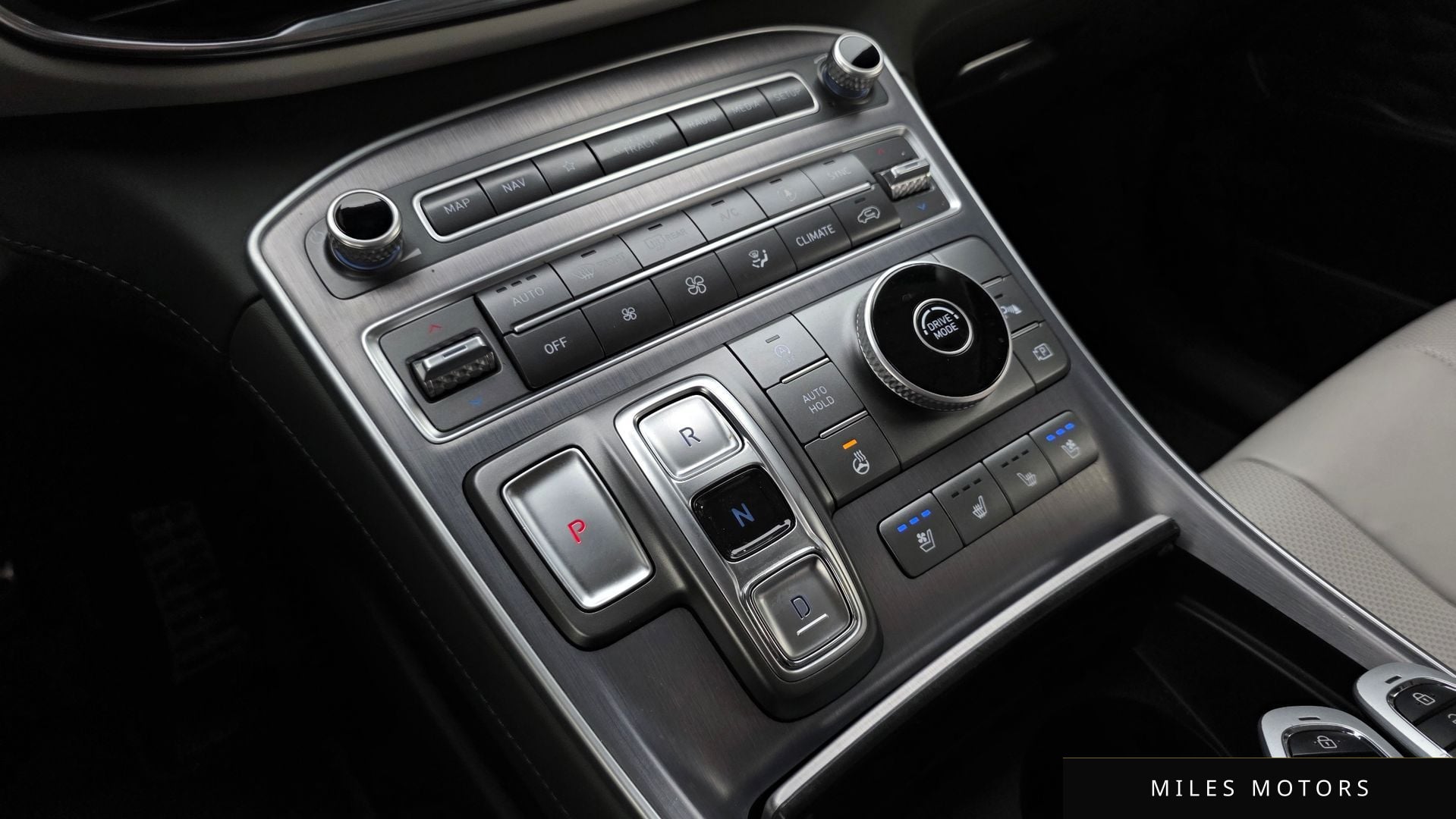 Hyundai Santafe 2021 — миниатюра 11